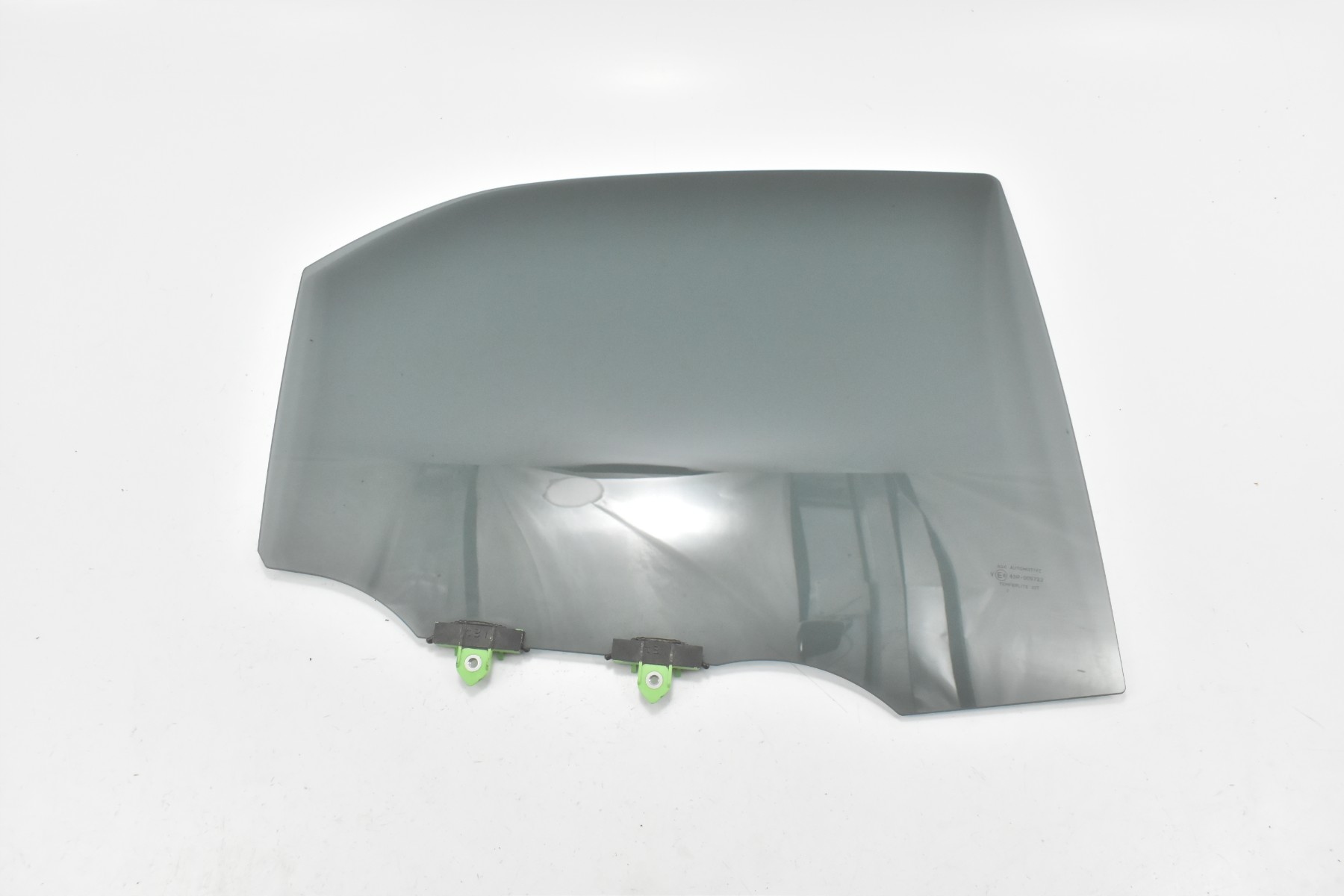 SZYBA DRZWI PRAWY TYŁ 681030D040 TOYOTA YARIS IV P21 2023