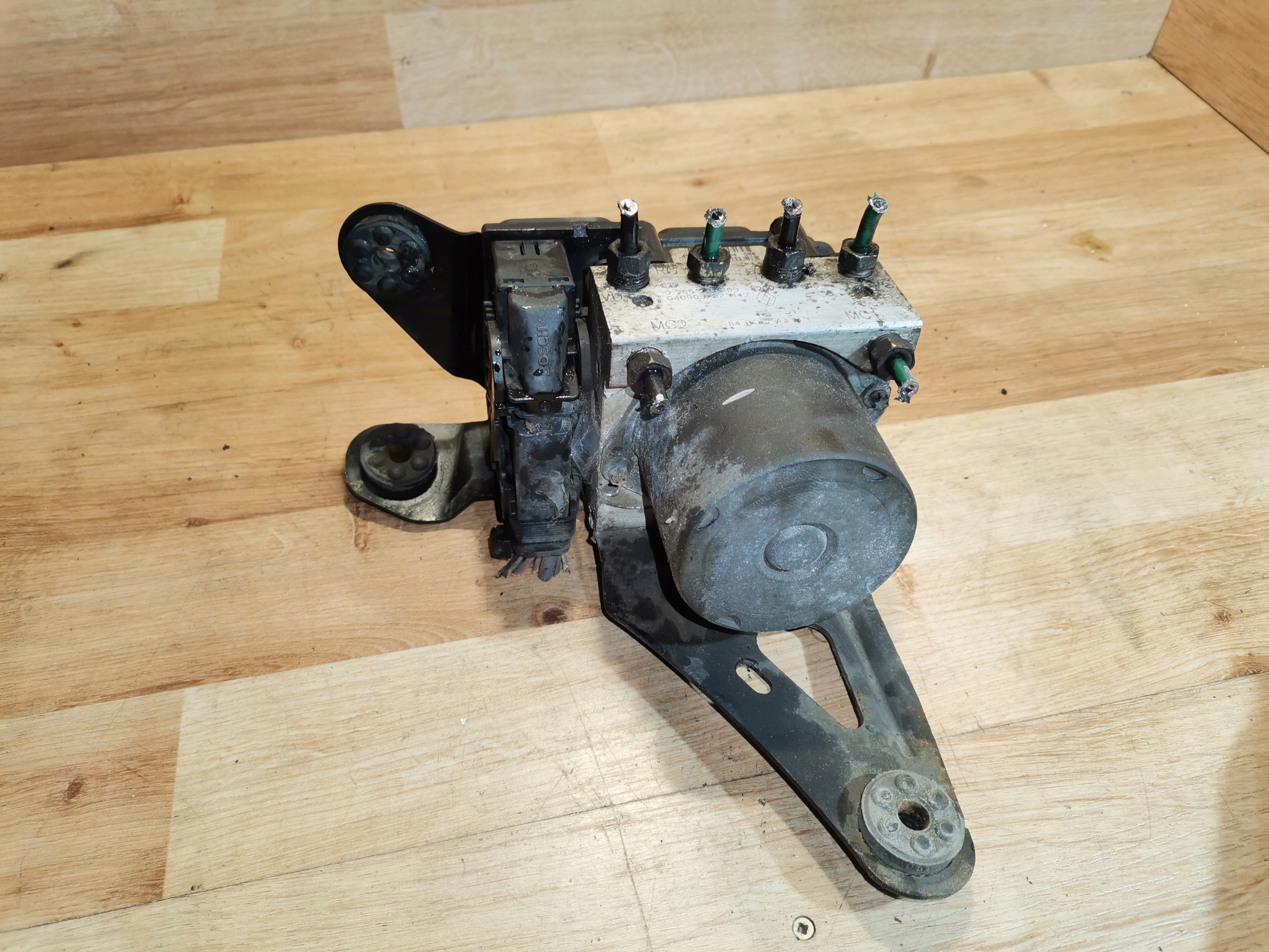 renault oe 8200038695 0265231300 насос abs