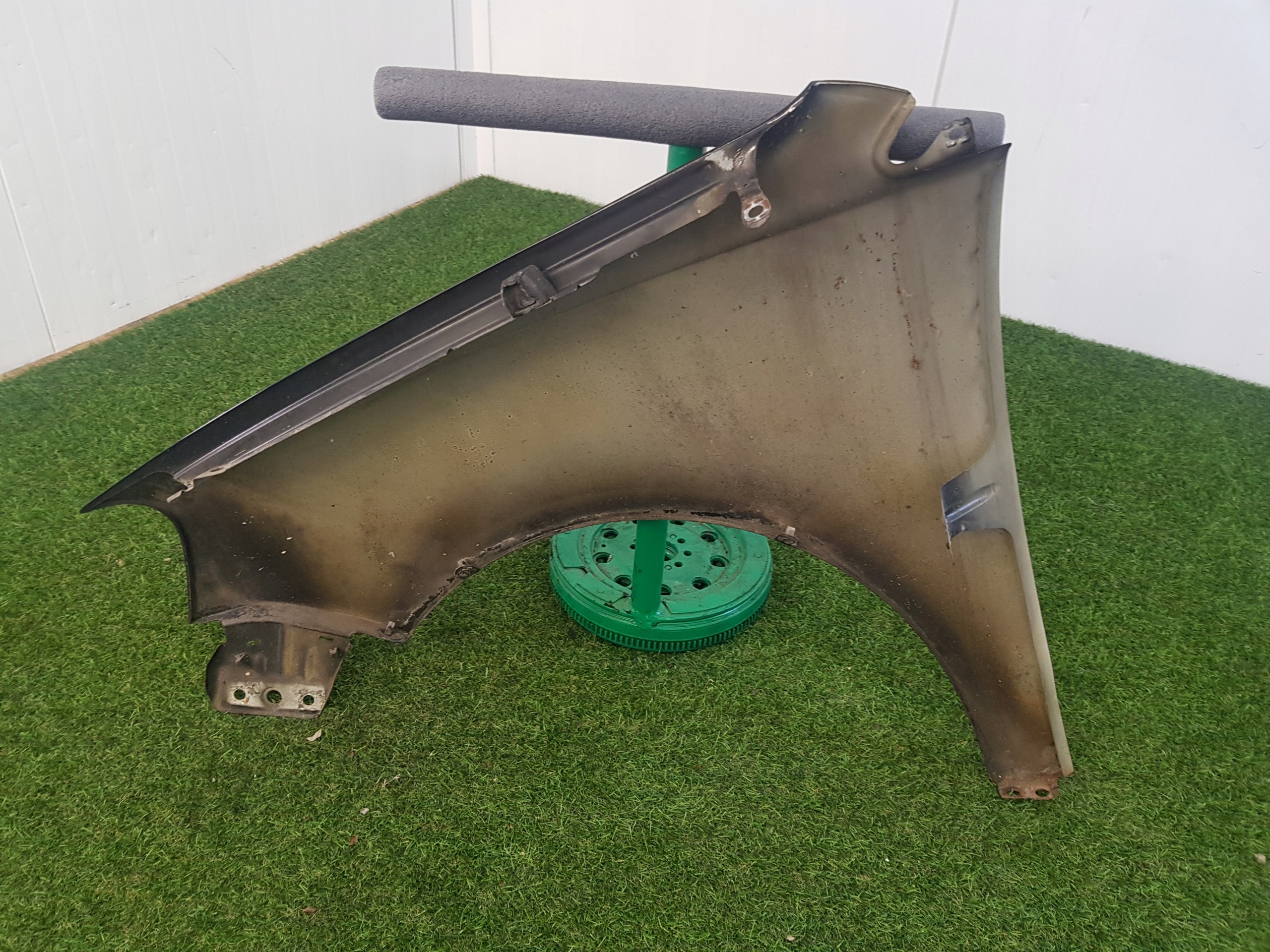 fender right front LIFT VOLKSWAGEN POLO 4