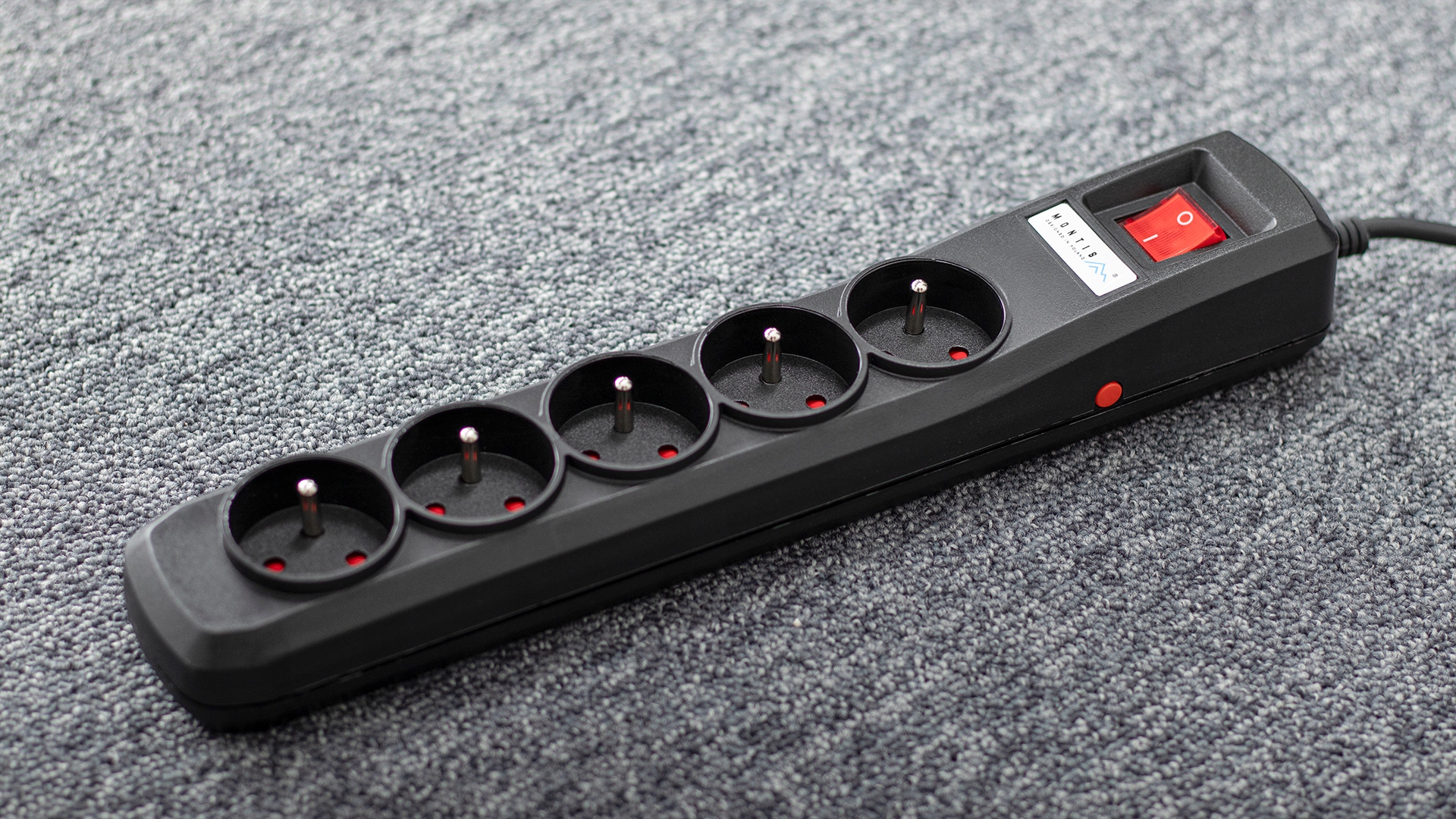 LISTWA ZASILAJĄCA PRZEPIĘCIOWA MONTIS 5 GNIAZD 3m Długość przewodu 3 m