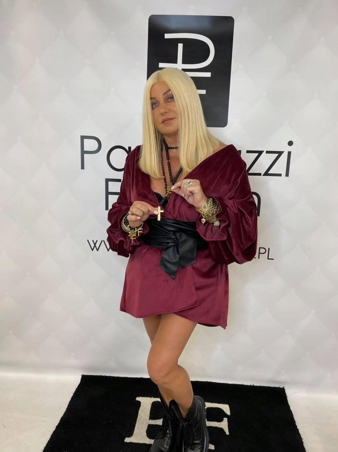 Šaty Mini Bordó Velurová Paparazzi Fashion vel Uni