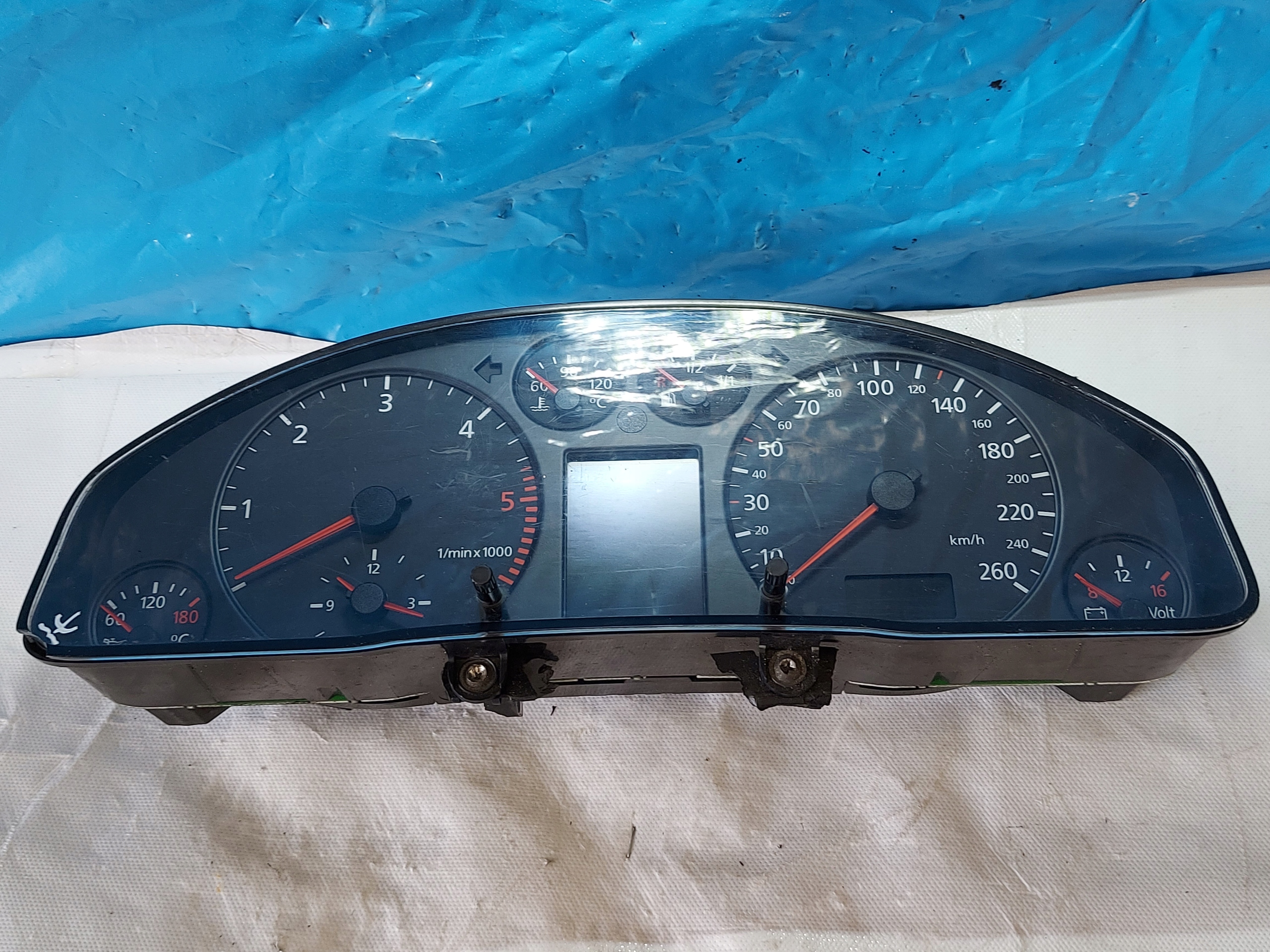 dials clock A6 C5 2.5 TDI 4B0919880G