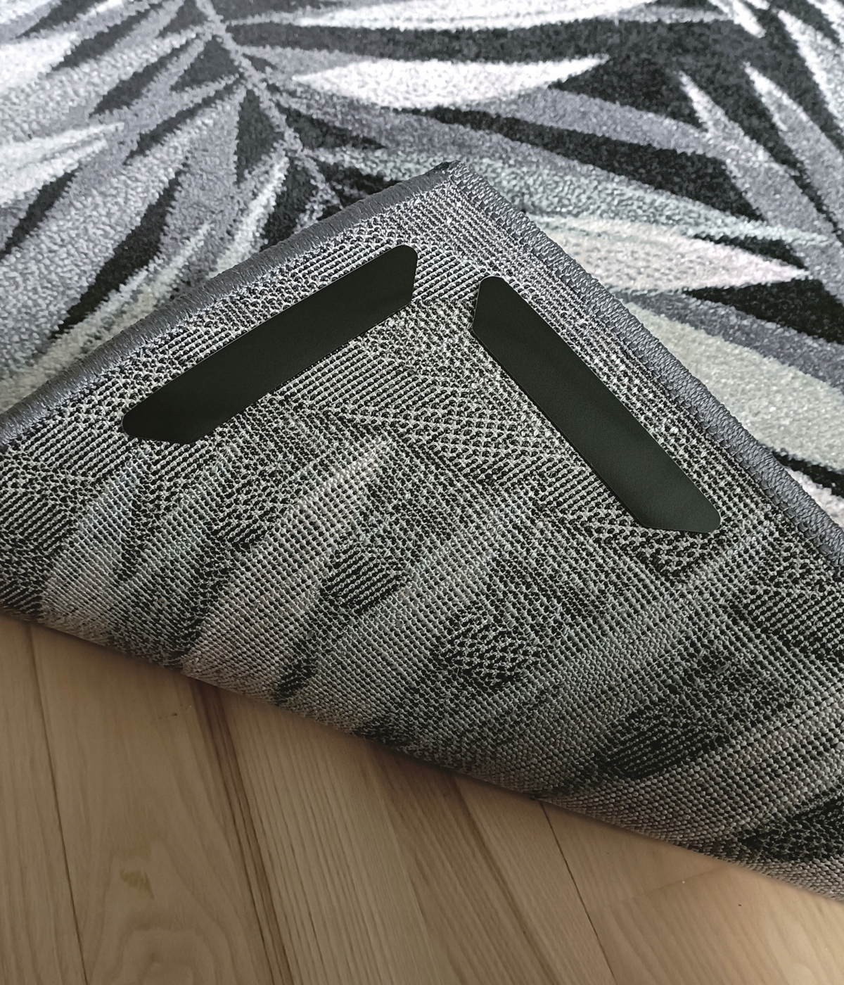 MATA TAŚMA ANTYPOŚLIZGOWA PODKŁADKA POD DYWAN WYKŁADZINĘ CHODNIK 8szt Kod producenta PODKŁADKI POD DYWAN WYKŁADZINĘ ANTYPOŚLIZGOWE