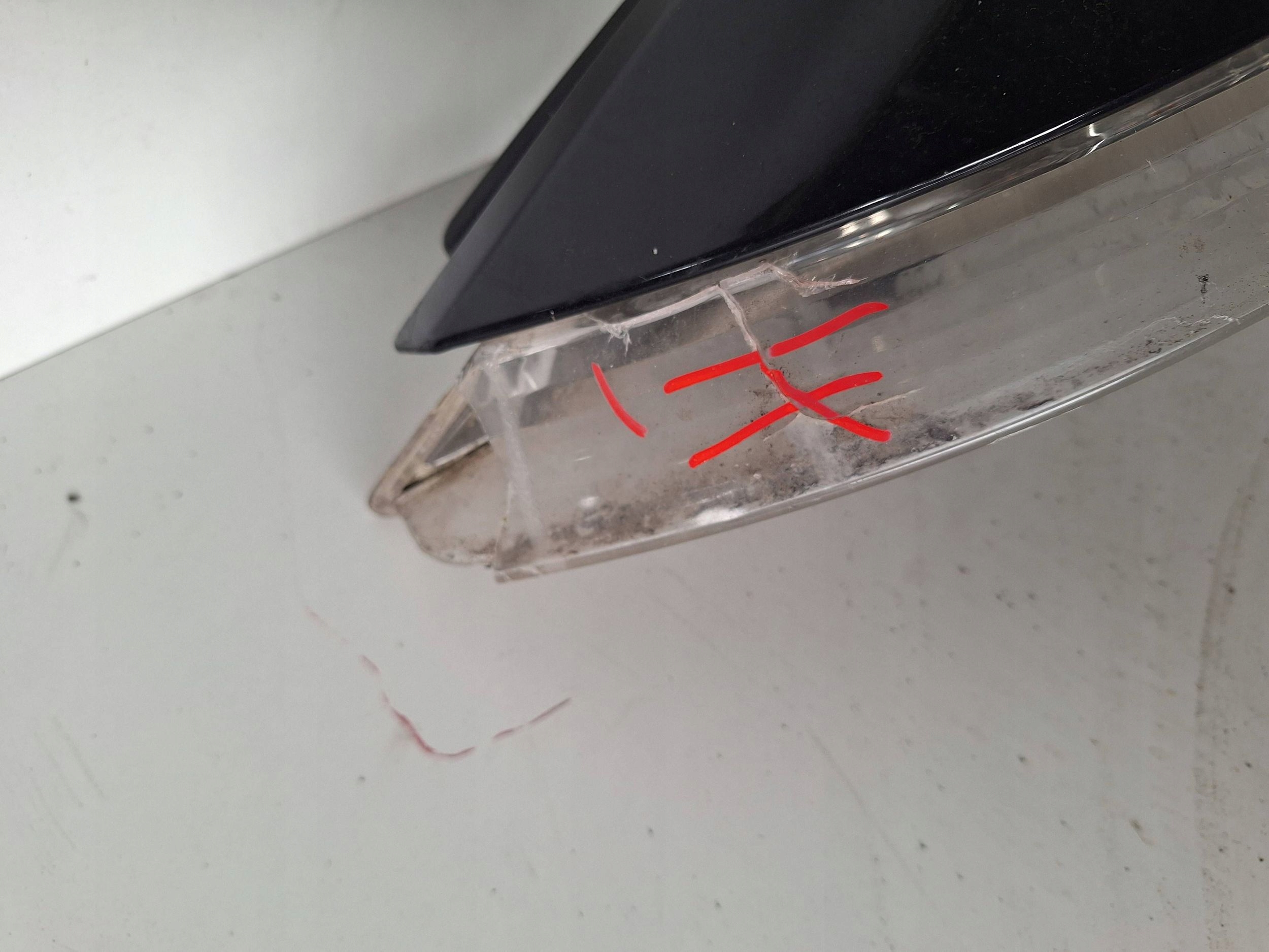 BMW 6 E63 E64 02-10 fender left