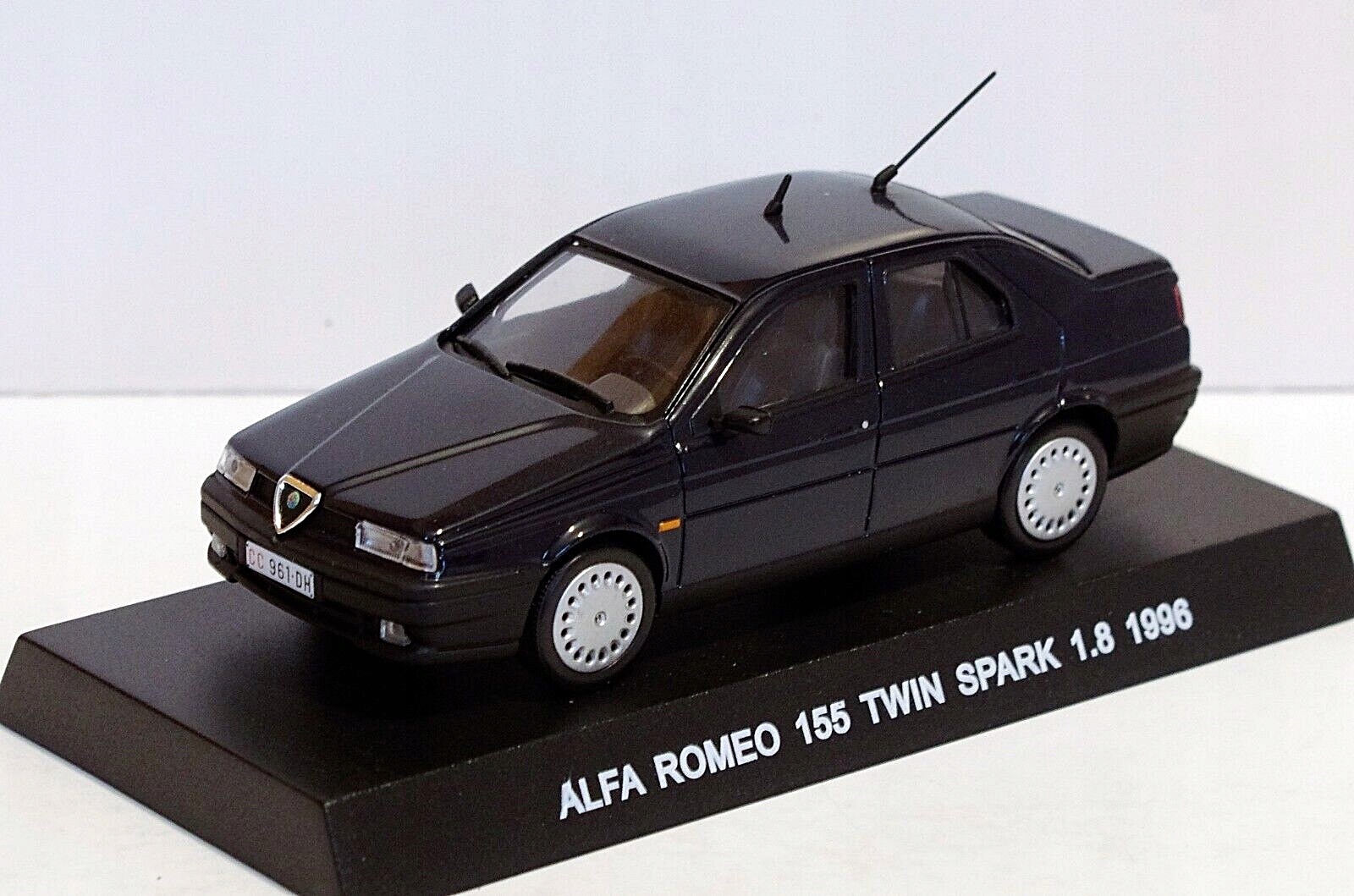 Alfa Romeo 155 twin spark 1.8 1996 DeAgostini 1:43