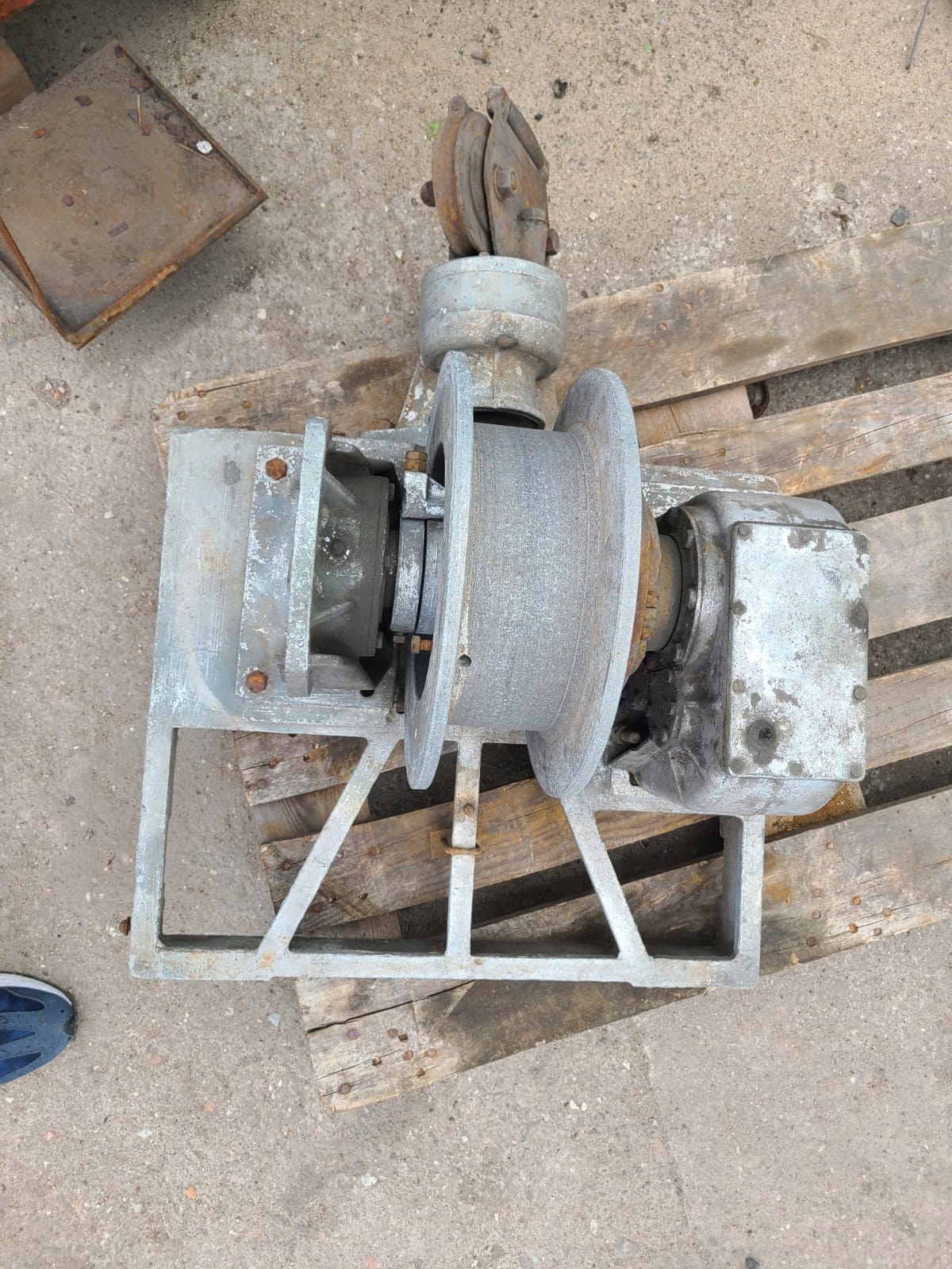 ELEKTRYCZNA WCIĄGARKA - duży udźwig dla rolnictwa warsztatu przemysłu