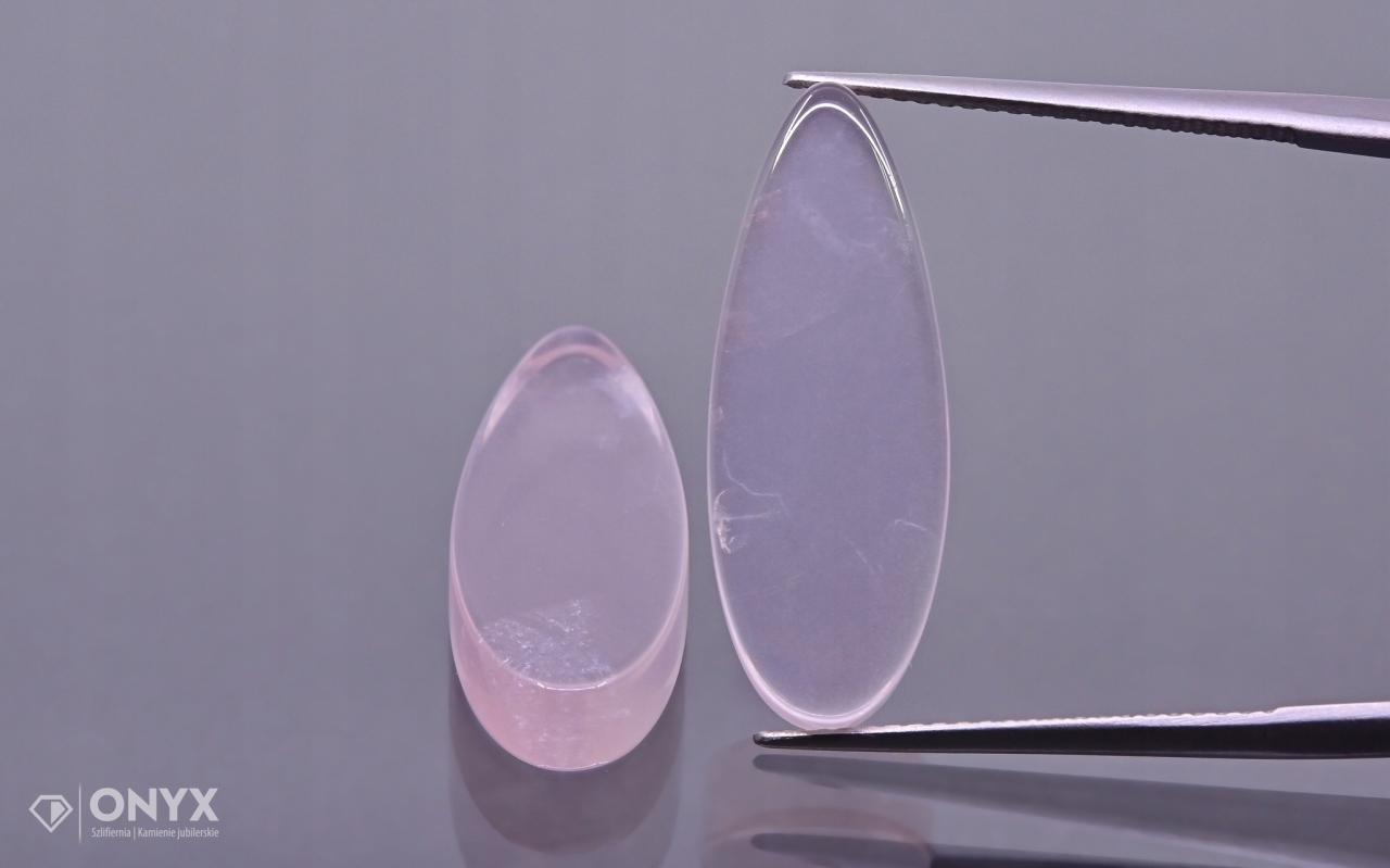 Křemen růžový mělký Para slza 24x9 mm