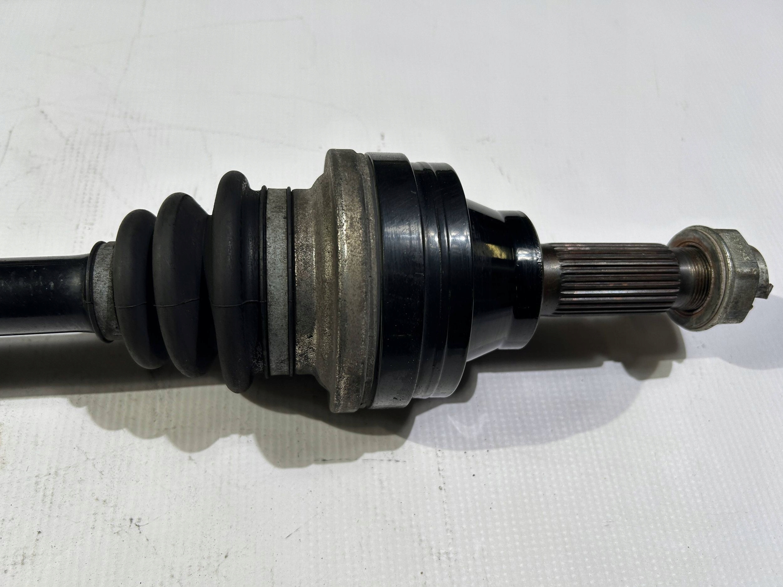 semi-axis rear part rear right left Maserati GranTurismo 2008r