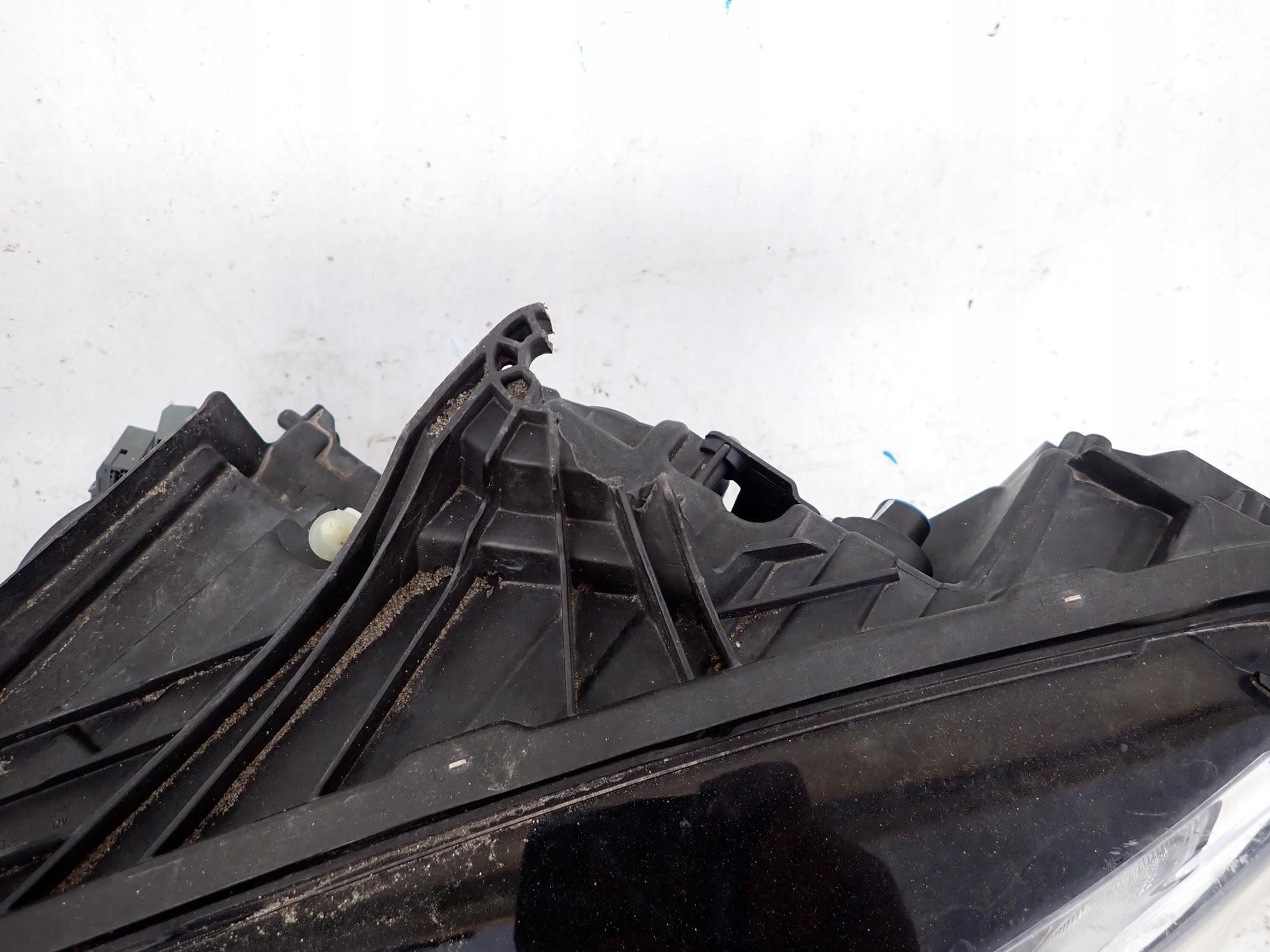 VOLVO V60 II 2 S60 III 3 18-> light front front left