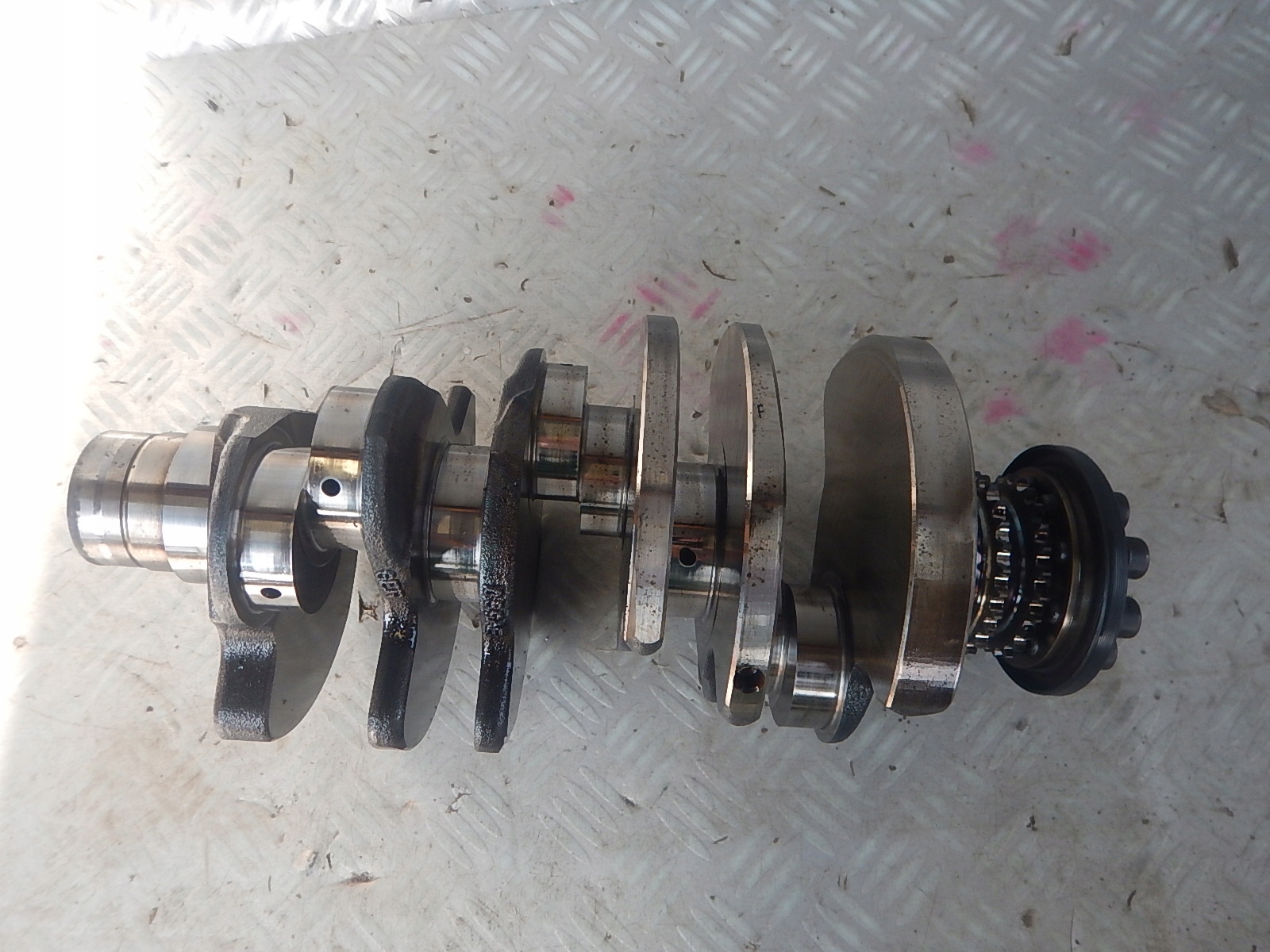 AUDI A6 C6 A4 B7 3.0 TDI WAŁ KORBOWY KOD ASB