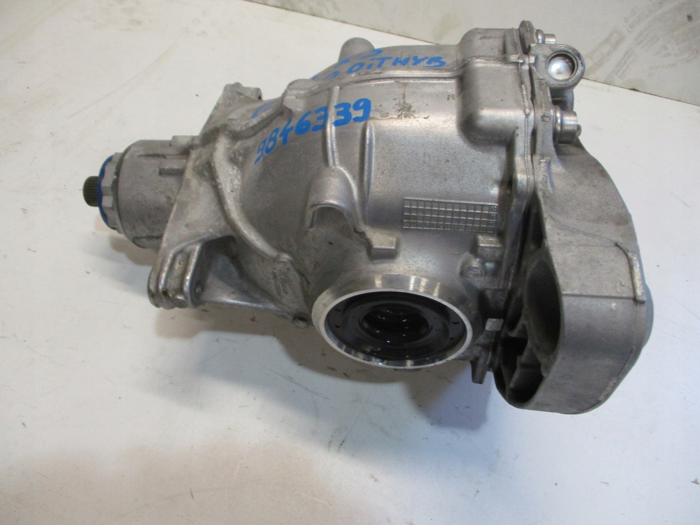 differential diff rear part BMW X3 G01 2,0IT HYB 9846339