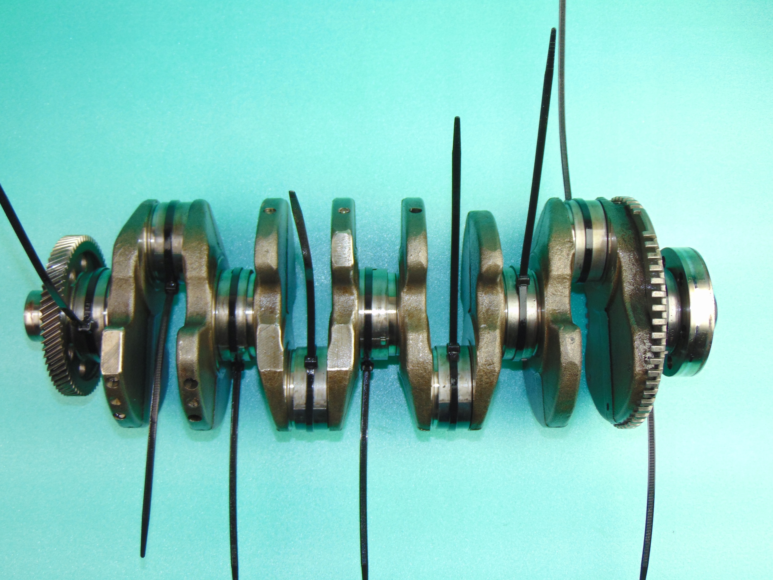 Oryginalny wał korbowy 2,0TDI BSS BPW BGW 140km Producent części OEM