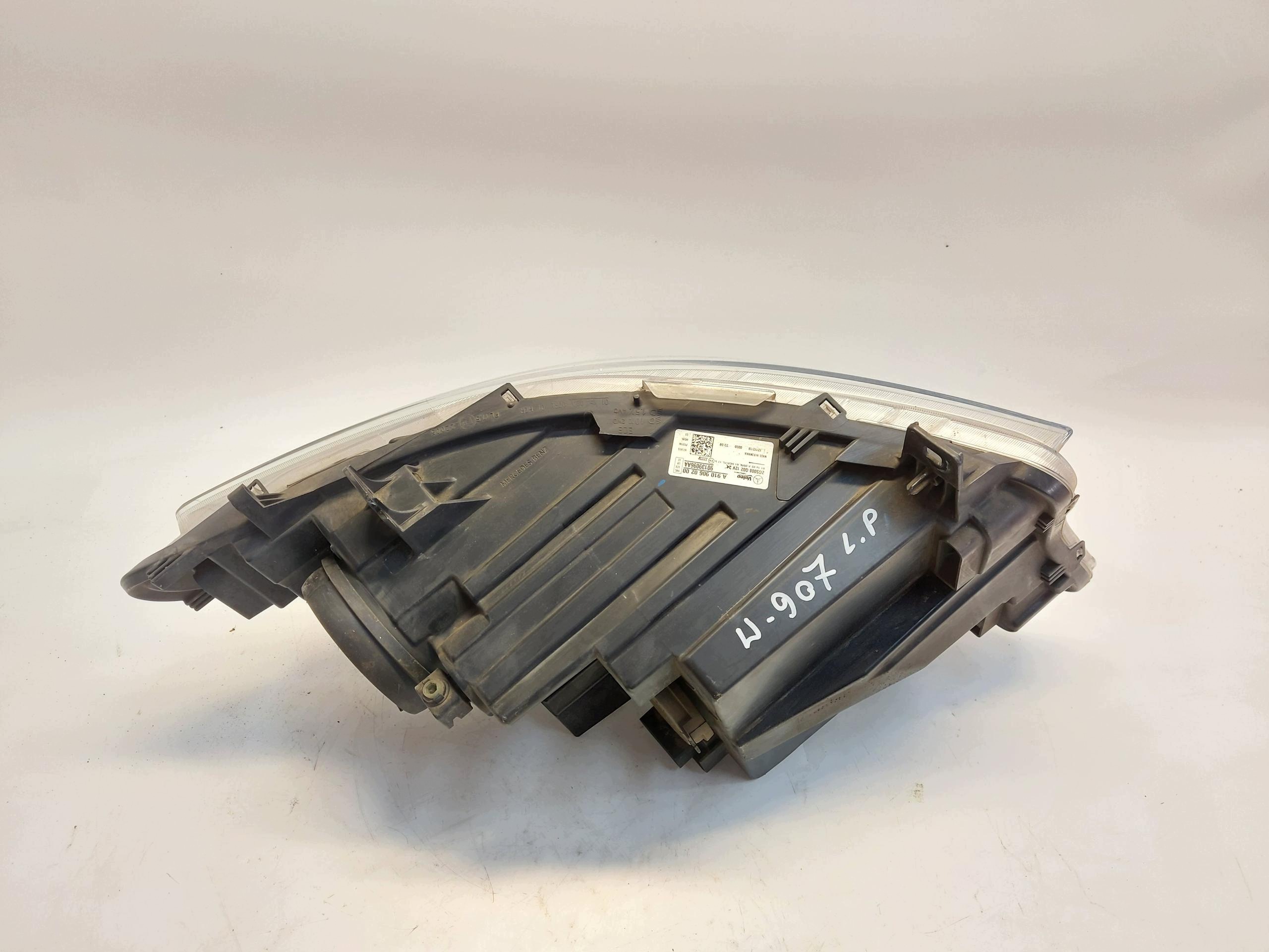 Mercedes Sprinter w907 2020, 2.1 CDI light front left H7 UK RHD
