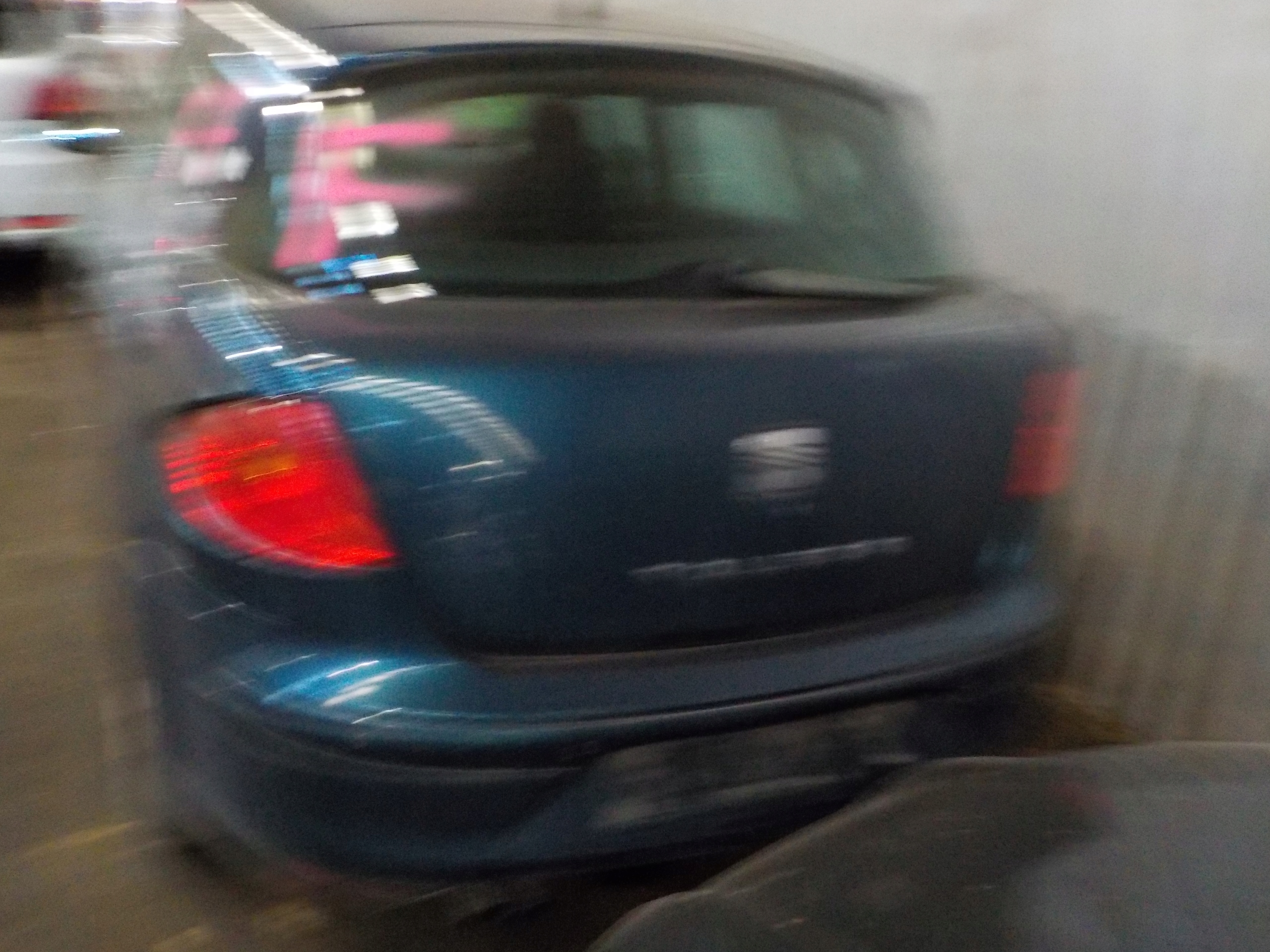 полка задняя seat 5P5867769C