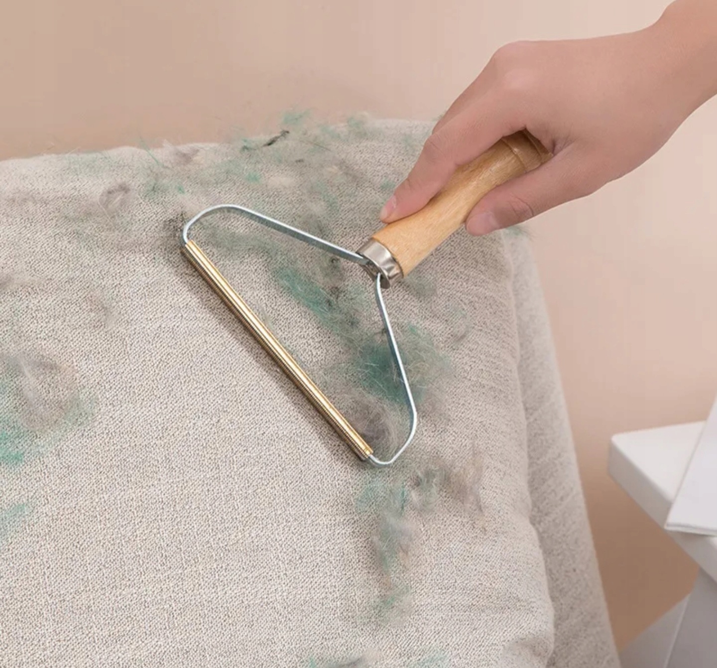 GOLARKA DO UBRAŃ TAPICERKI SWETRÓW GRZEBIEŃ MOCNA Kolor dominujący wielokolorowy