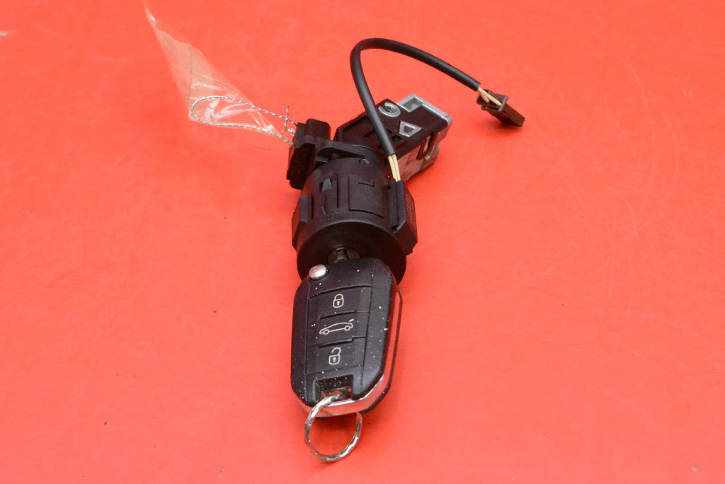 ignition key 9663123380 CITROEN C4 CACTUS 1 and 1.2 PURETECH 110 KM 14-17