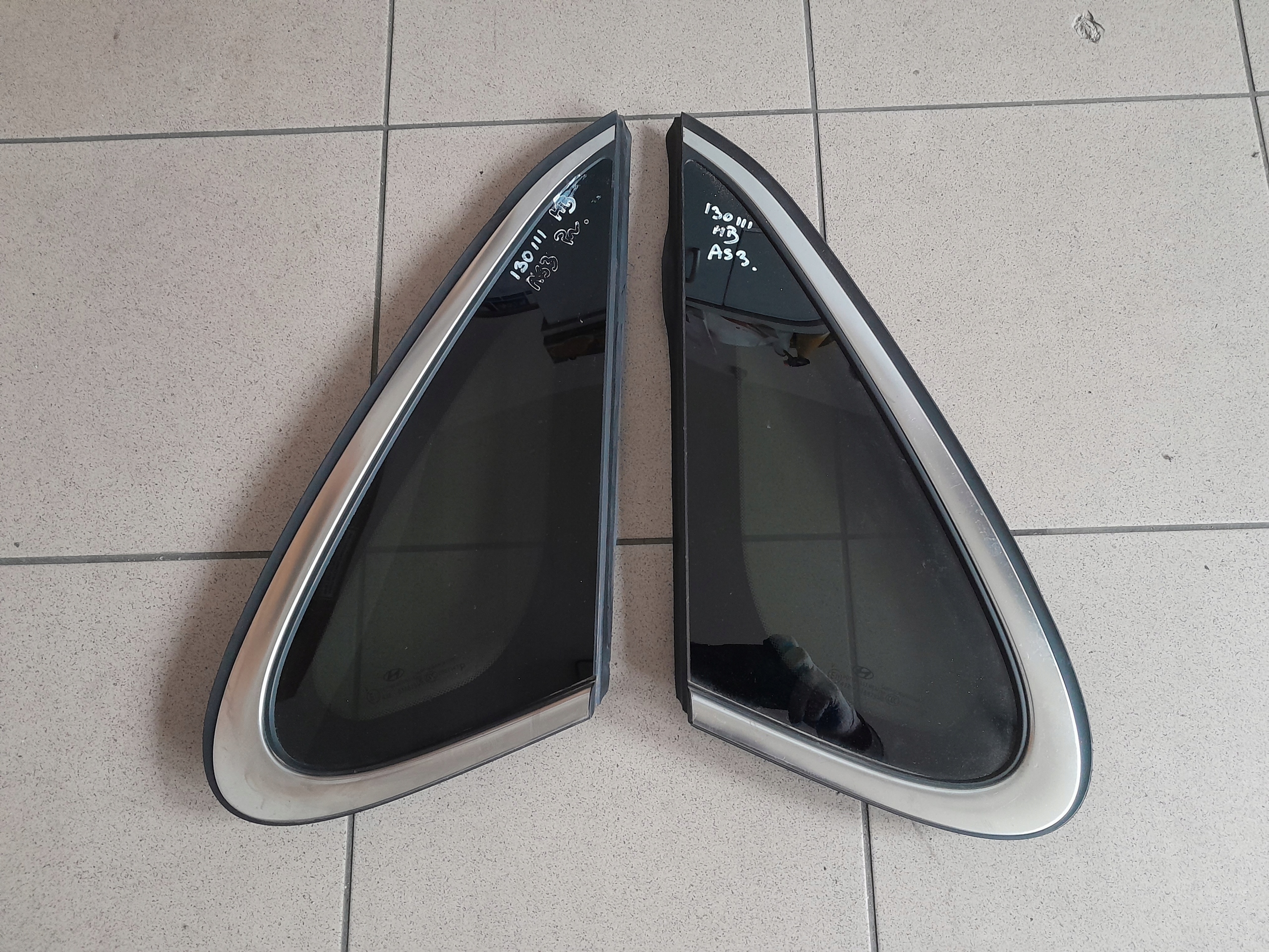 AS3 - HYUNDAI i30 III 2018R HB кузовное стекло левое пр