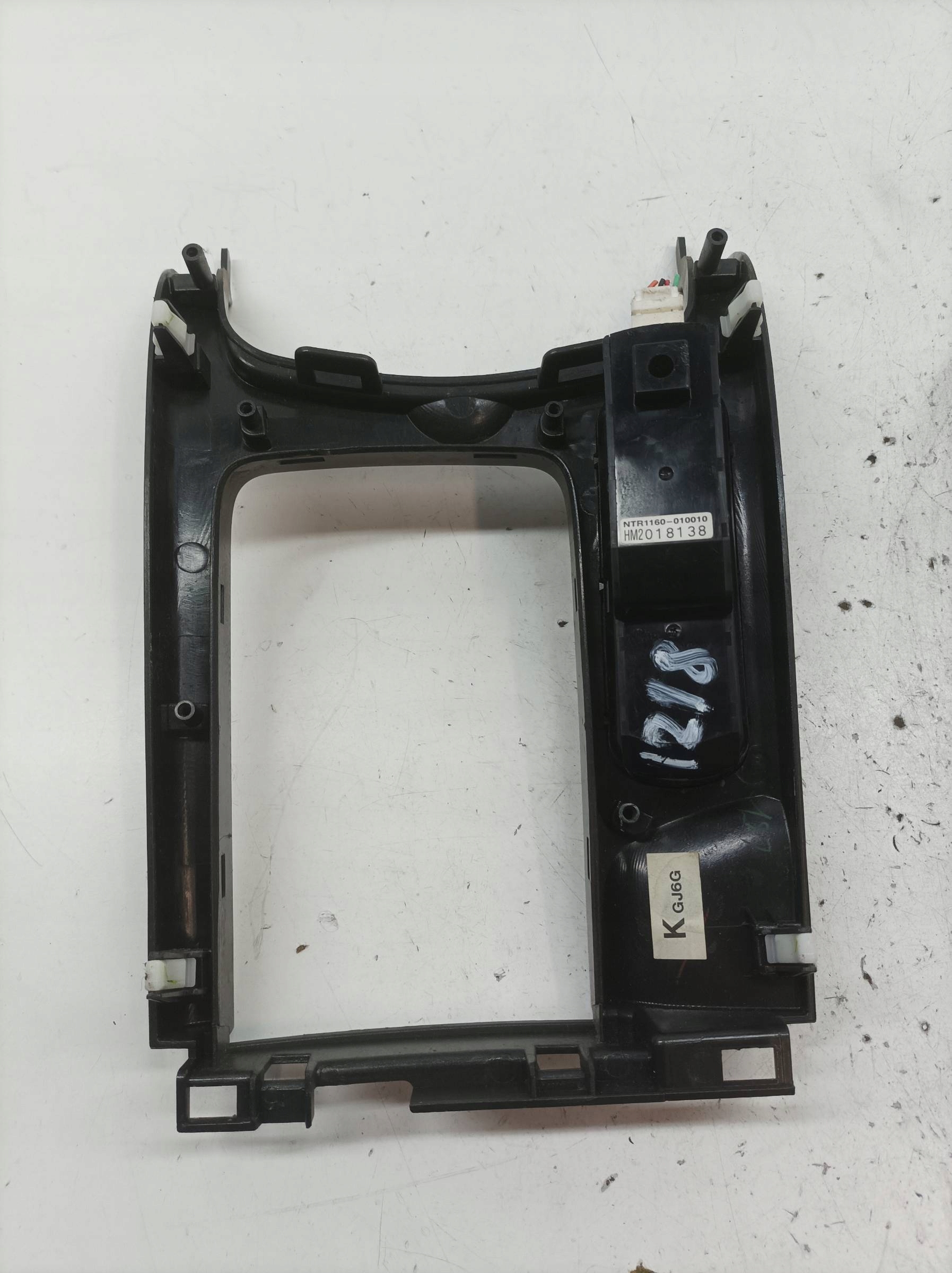 cover frame TUNELU PILOT navigation devices GG NTR1160-010010 HM2018138 Mazda 6