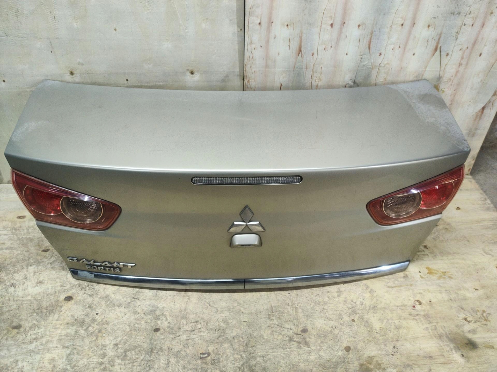 rear trunk door boot Mitsubishi Lancer 10 CY4A 2007