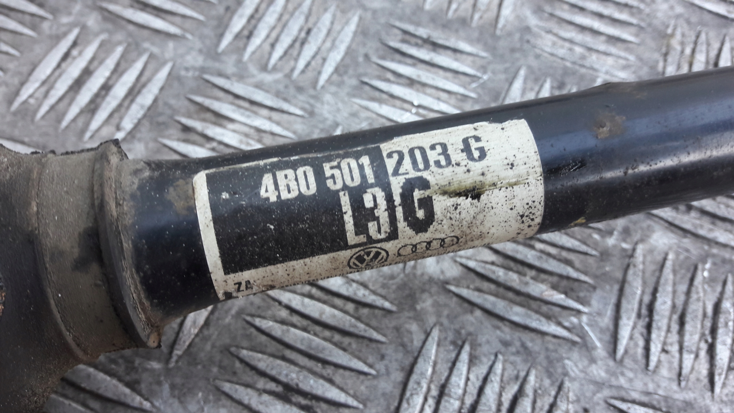 AUDI A6 C5 3.0 semi-axis drive left right rear part 4X4