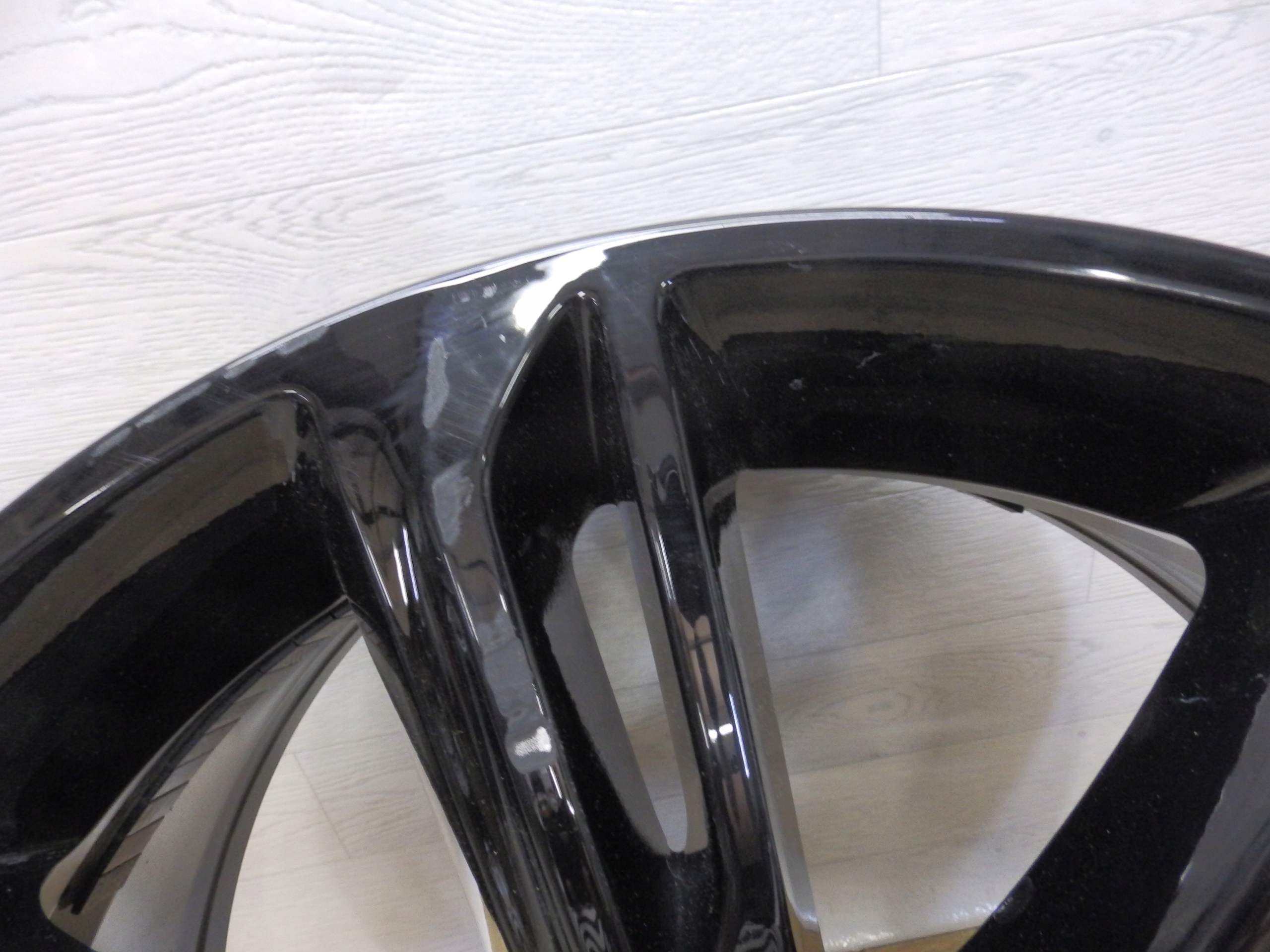 Felga Land Rover Velar 8.5Jx20CH Et45 5x108 Średnica felgi 20