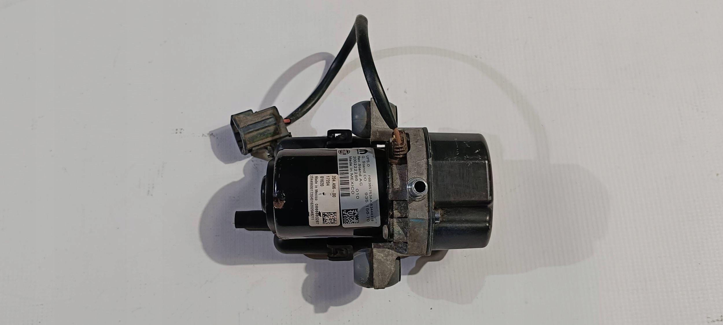 pump vacual vacuum Dodge RAM 2019- P68385753AA