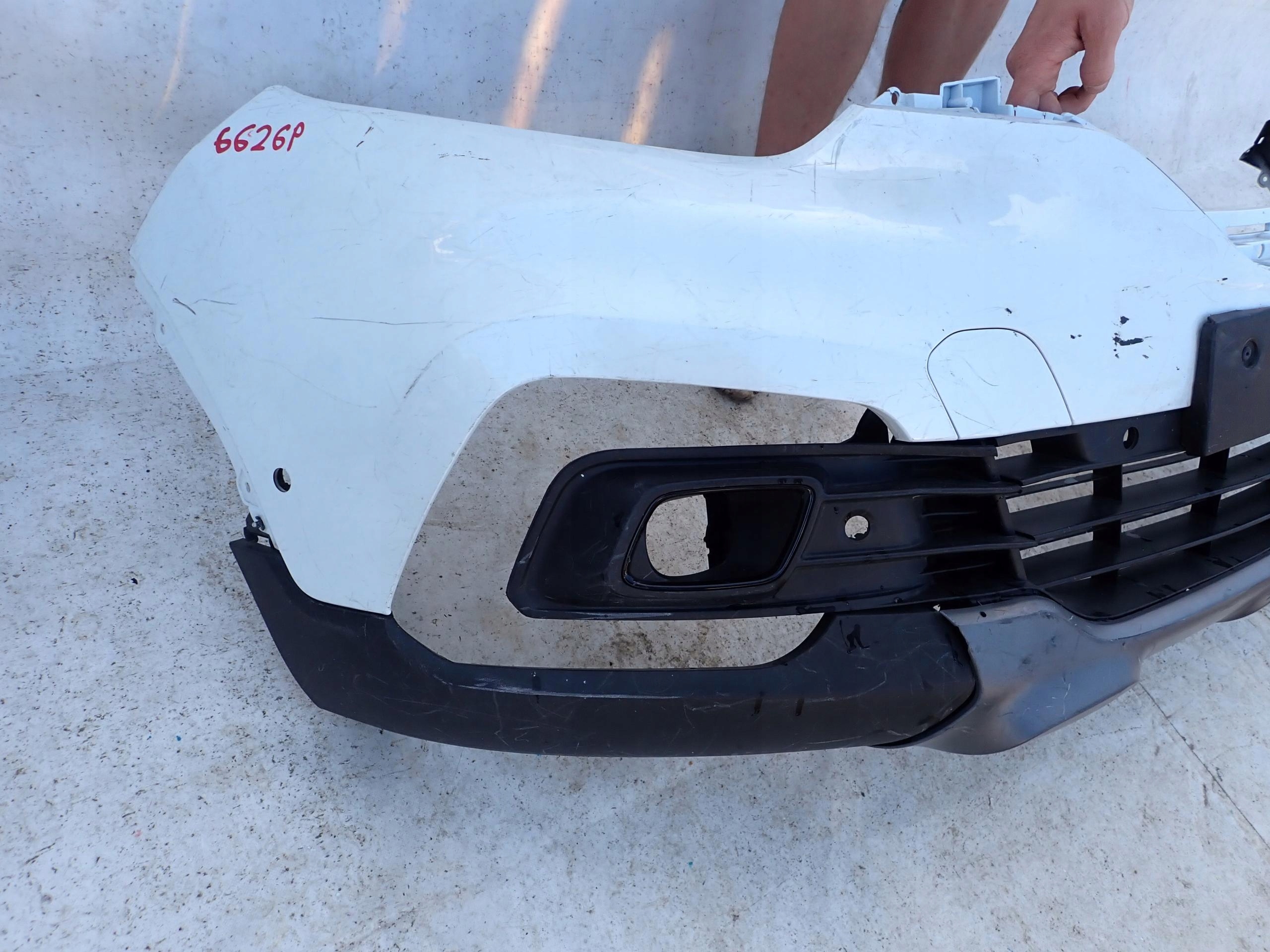RENAULT CAPTUR and 1 LIFT 17-19 bumper front PDC