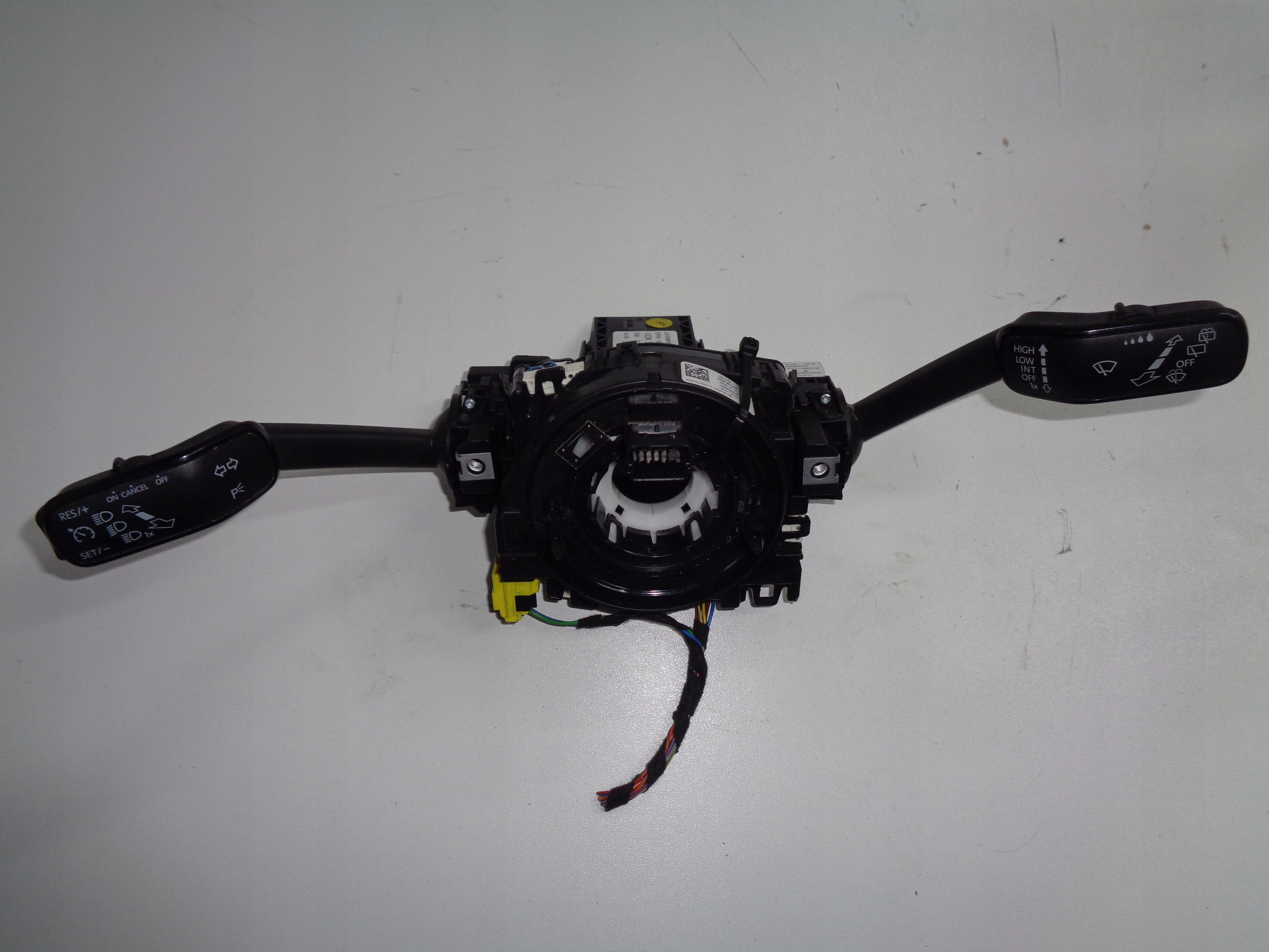 VW GOLF VII switch ring PAJAK 12R>