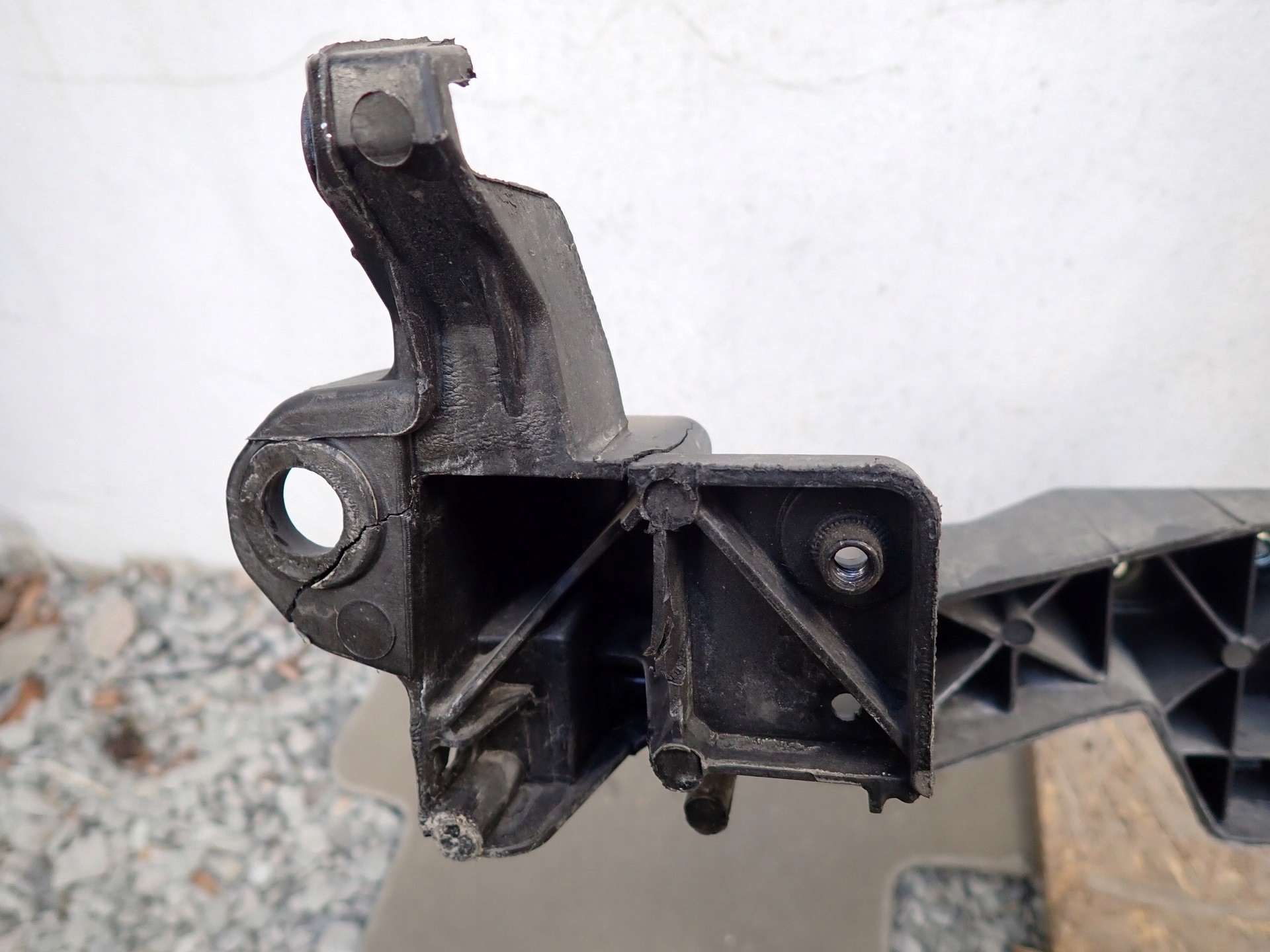 support panel for radiators pillar iron KIA OPTIMA 4 IV JF 2015- 64101-D4000
