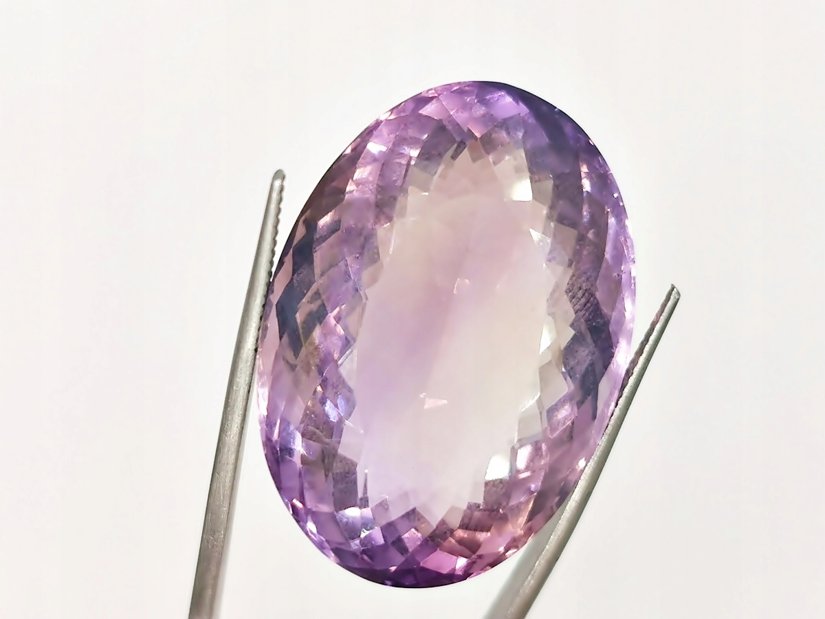 ametrin 68,62 ct 31,8 mm x 22,4 mm certifikát