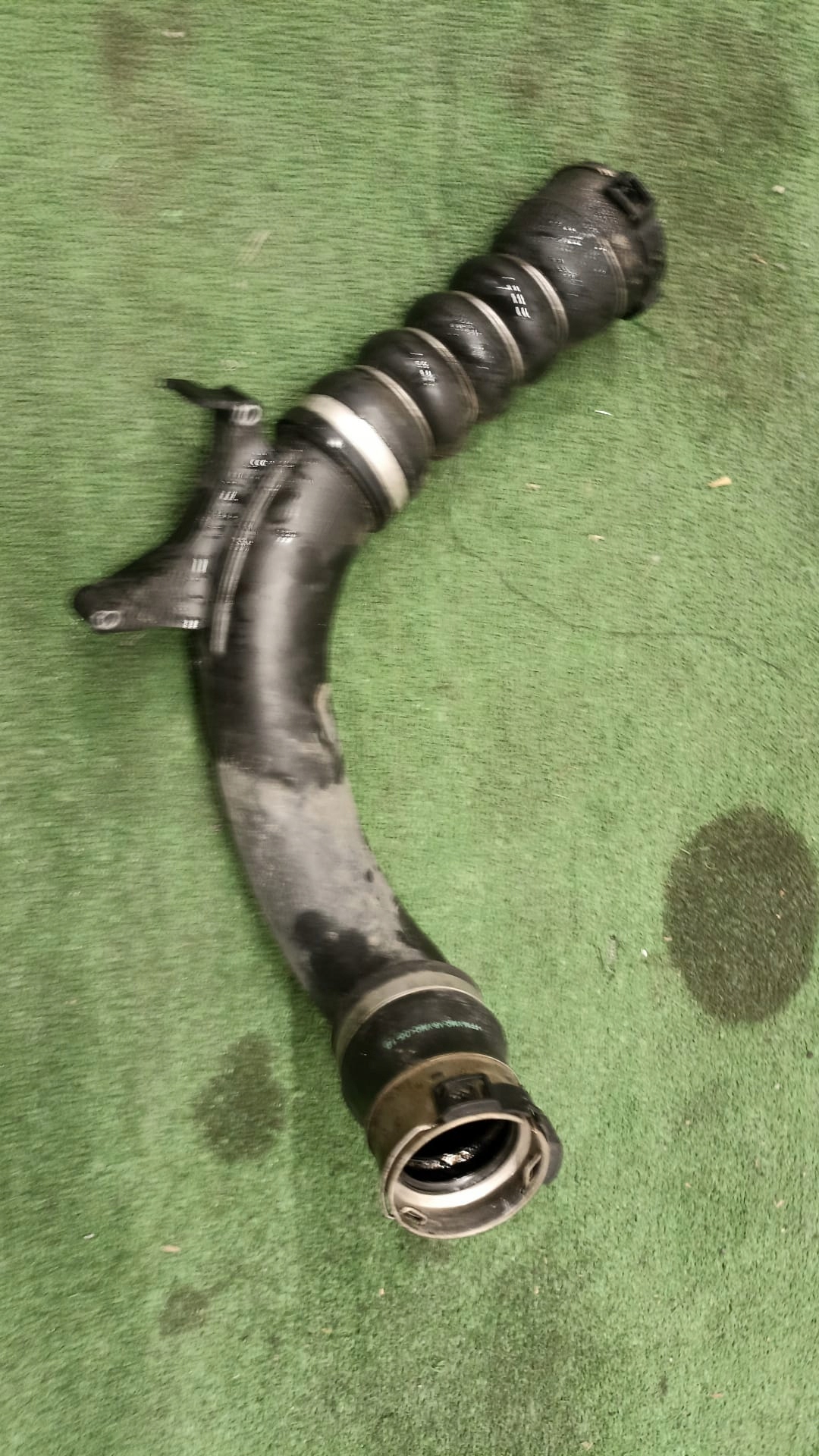 BMW X2 F39 rohr TURBO intercooler 8585294