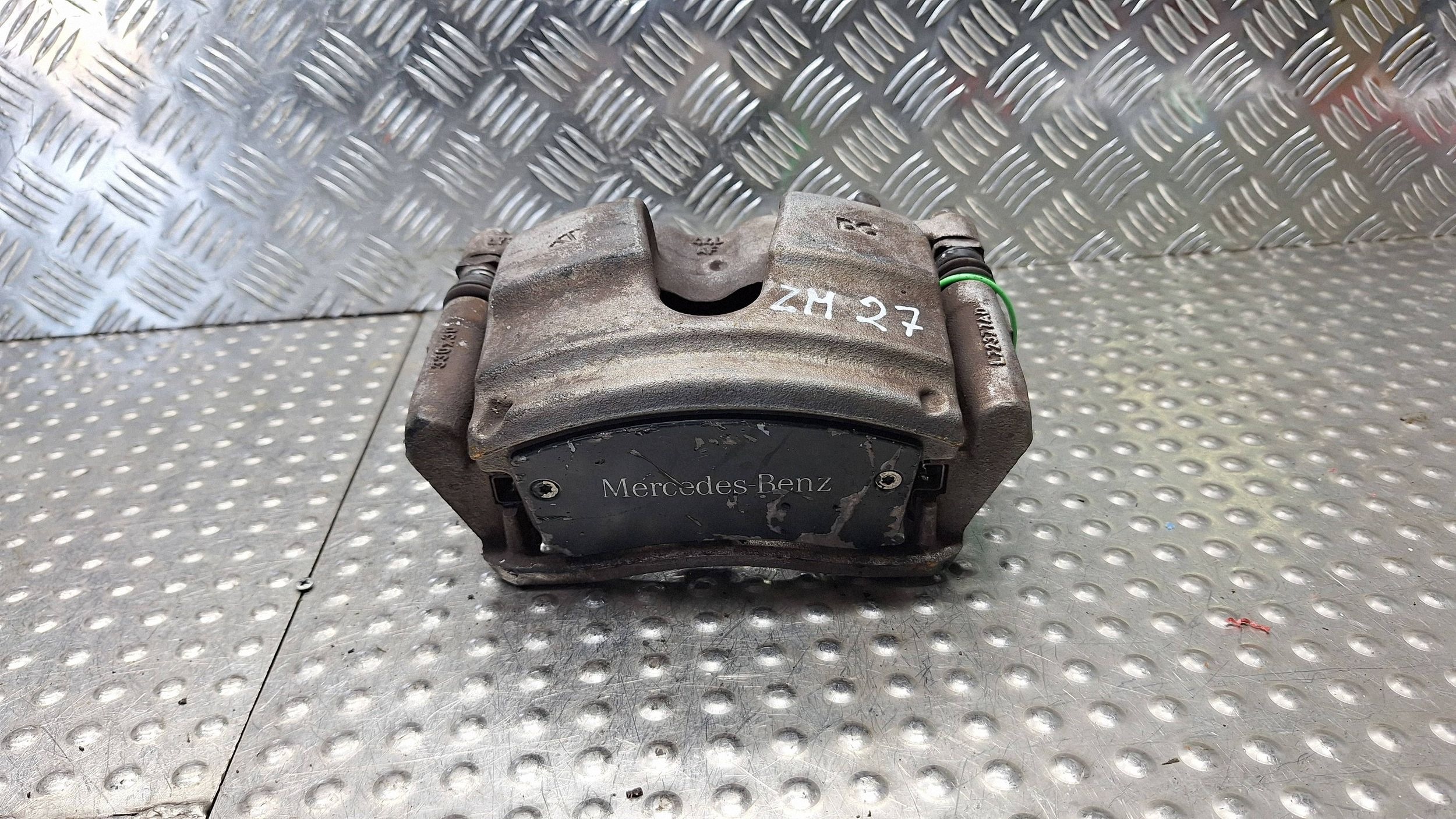caliper brake right front A1774213300 MERCEDES GLA H247 EQA W247 W177