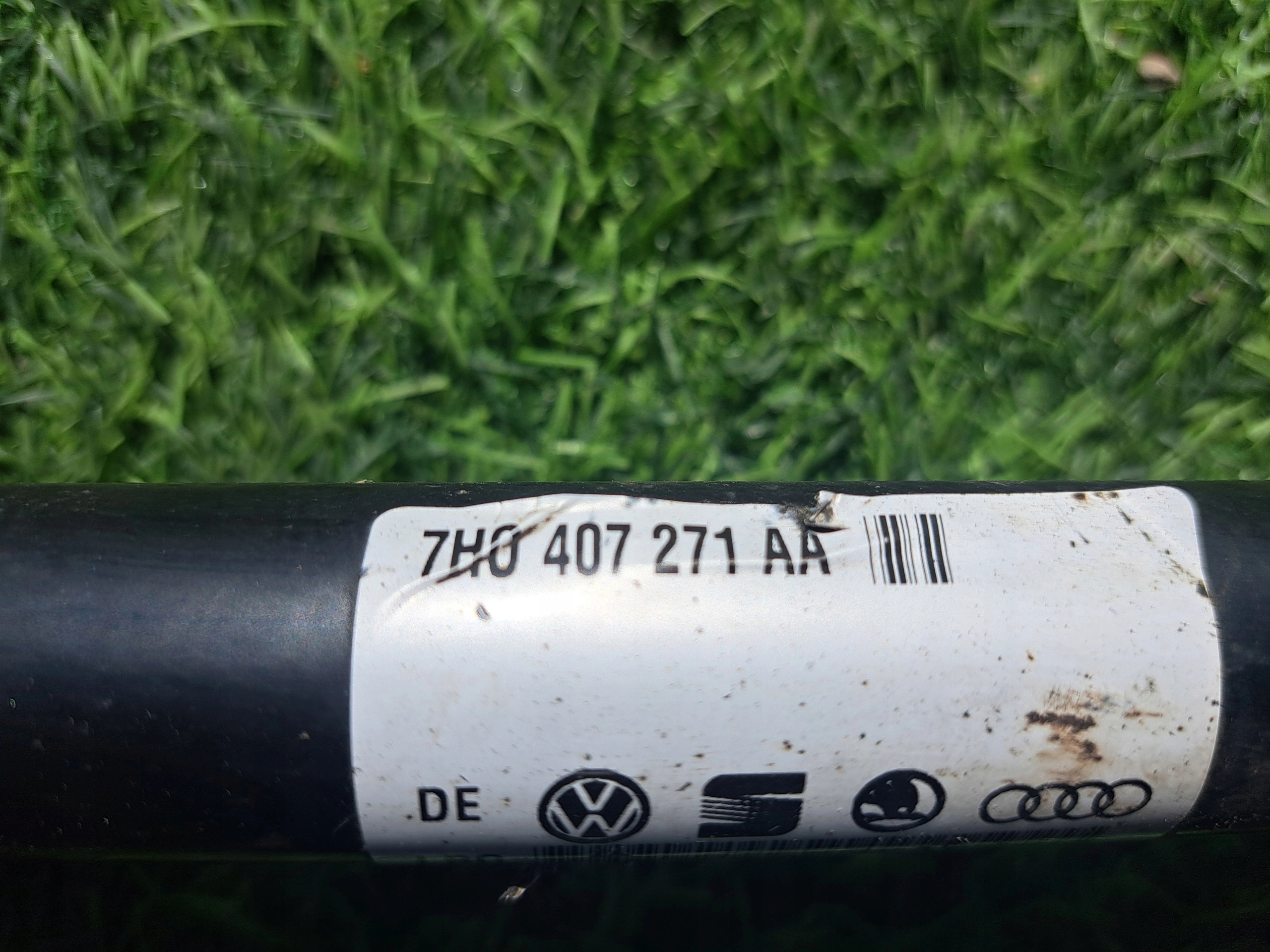 VOLKSWAGEN TRANSPORTER T5 7H0407271AA semi-axis left front