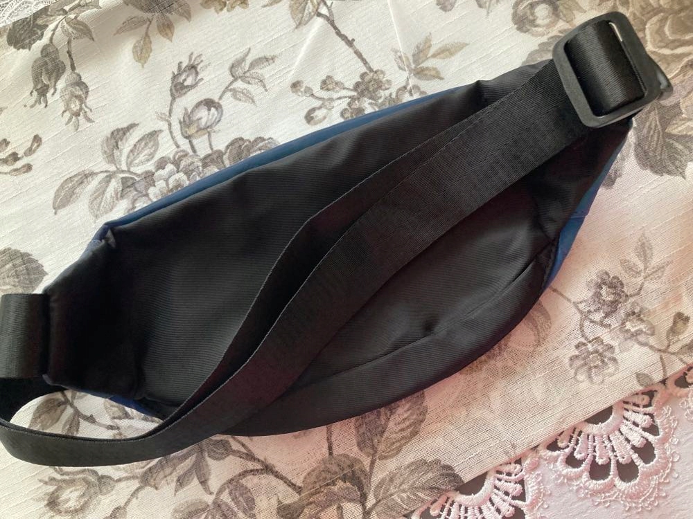 Torebka nerka saszetka niebieska Marka Pako Jeans