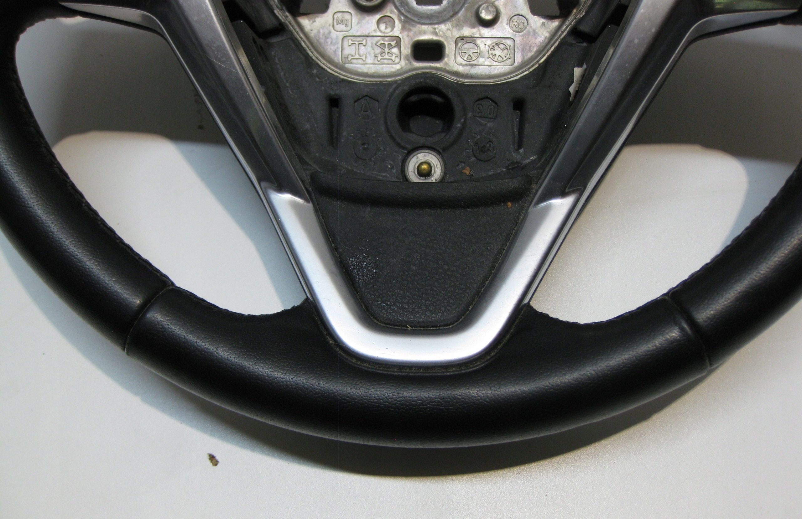 FORD B-MAX 13R 1.0EB lenkrad Leder MULTIFUNKCJA