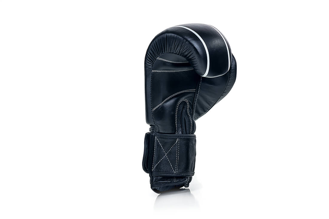 RĘKAWICE BOKSERSKIE SKÓRZANE RING COMPETITION r. 18 OZ Rodzaj bokserskie