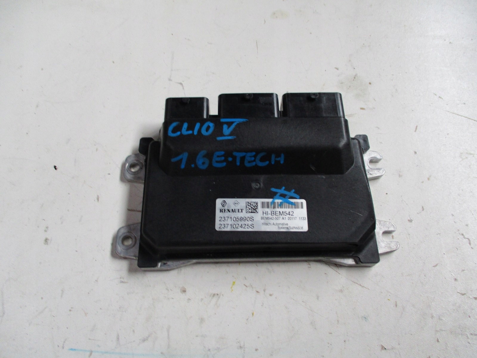 computer Motore RENAULT CLIO V 237105990S