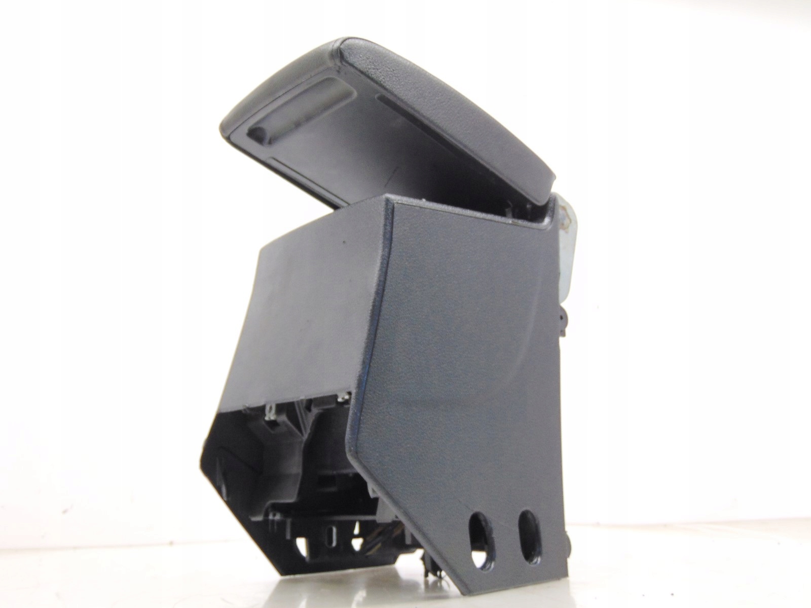 ТУННЕЛЬ ПОДЛОКОТНИК VW TIGUAN PLUS 5M0864207F