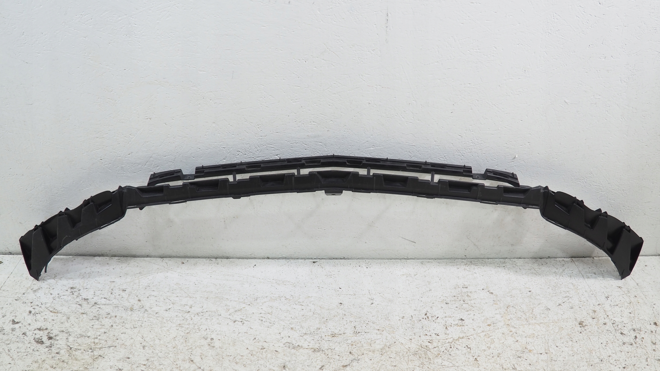Mercedes E Klasa W213 support pillar of a bumper front A2138852603