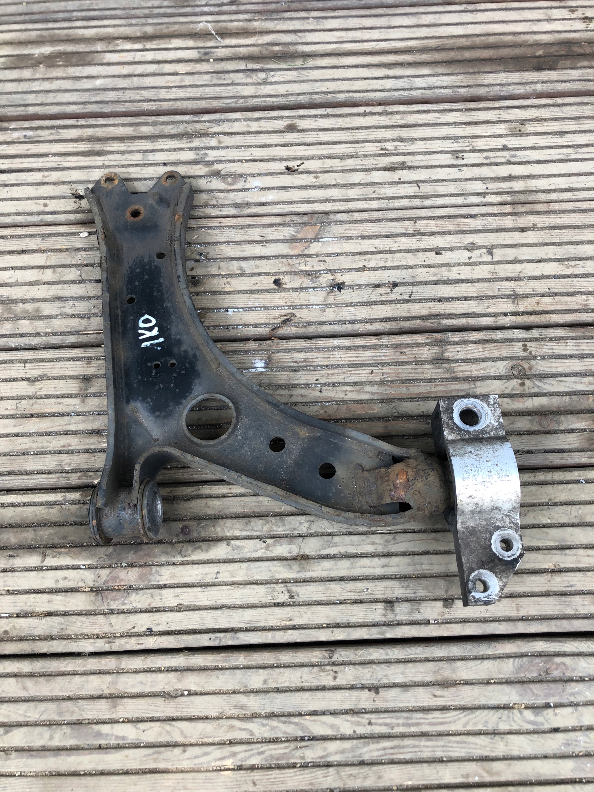 GOLF V AUDI A3 arm left front 1K0407189E