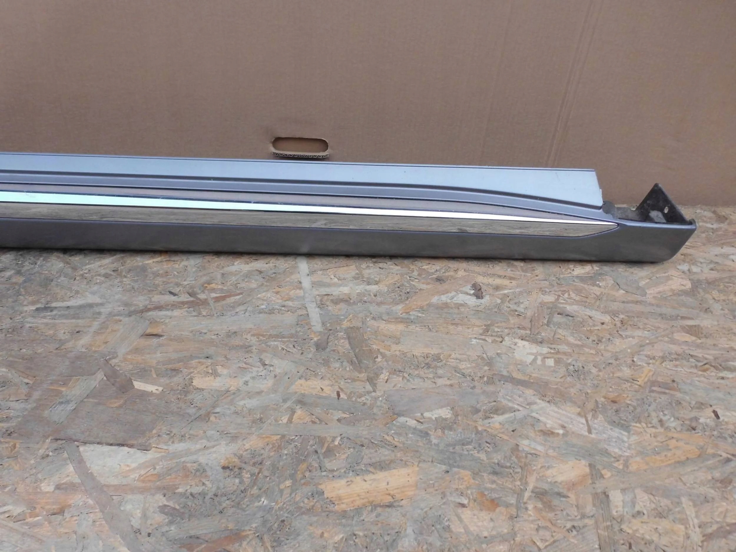 Mitsubishi Outlander III moulding threshold right