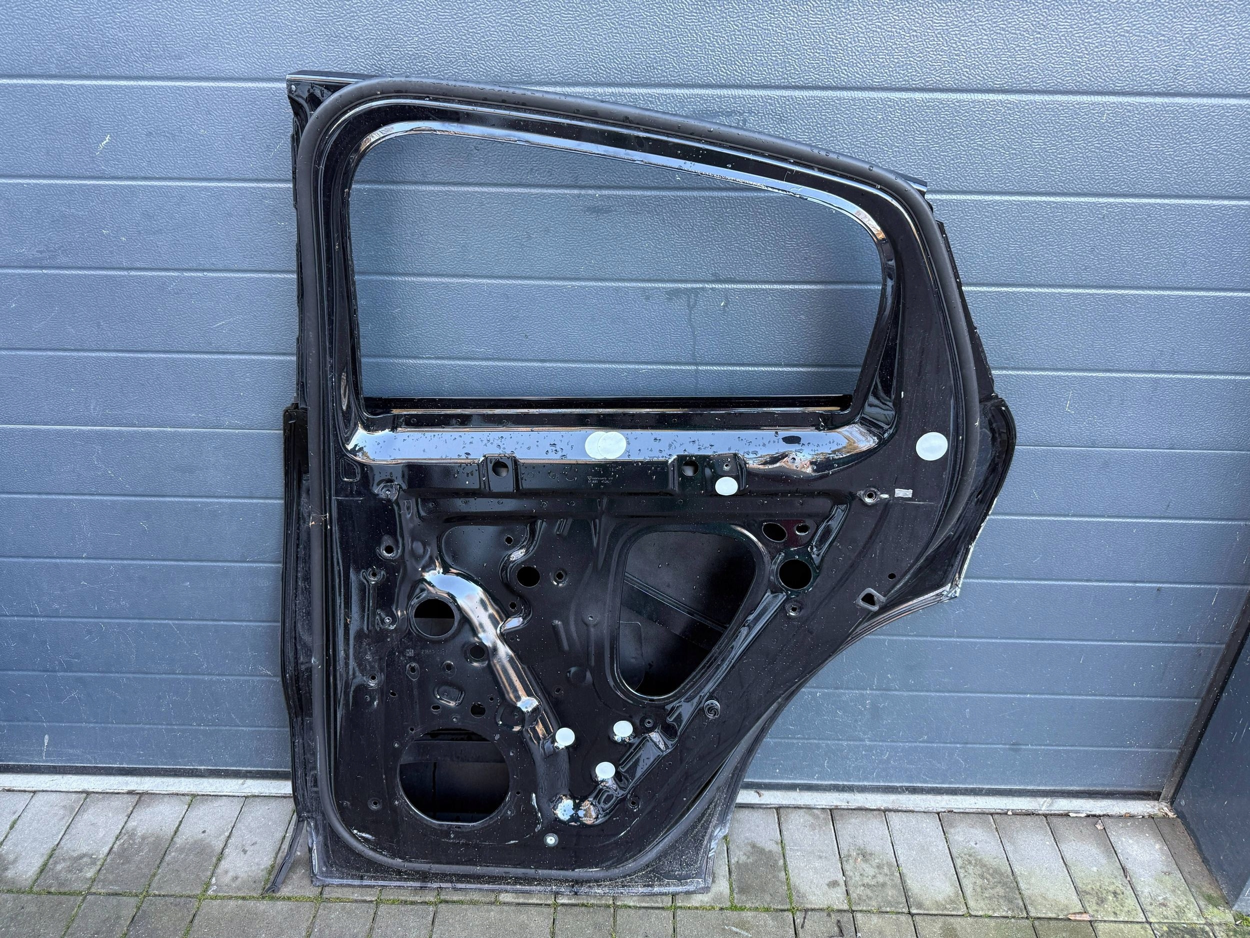 Porsche Cayenne 9Y3 door rear part right rear. right