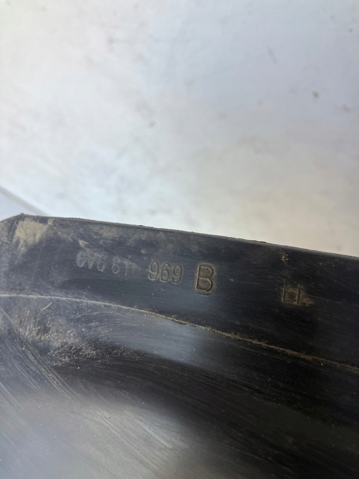 mudguard left rear part SKODA FABIA III HB 6V6810969