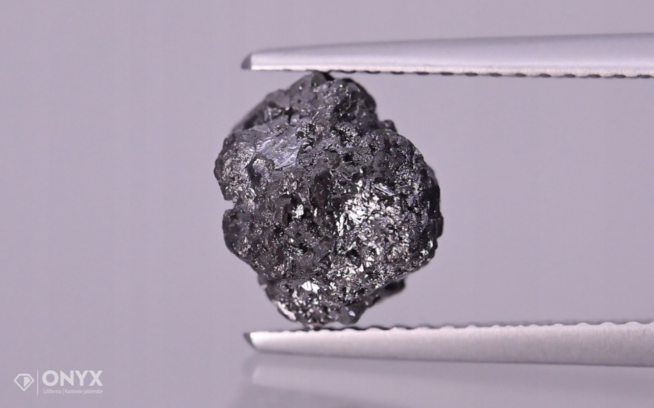 Diamant černý hrudkující 8,5x8 mm