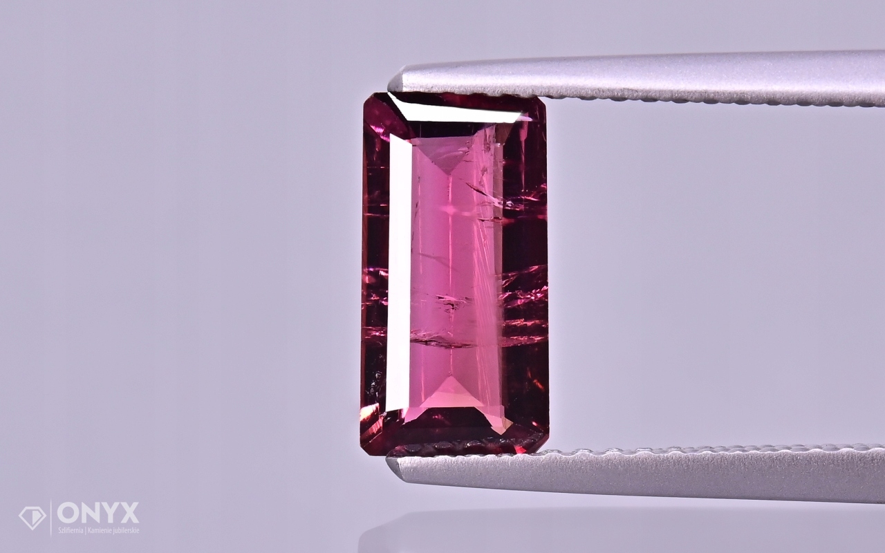 Turmalín fazetovaný oktagon 10x5 mm