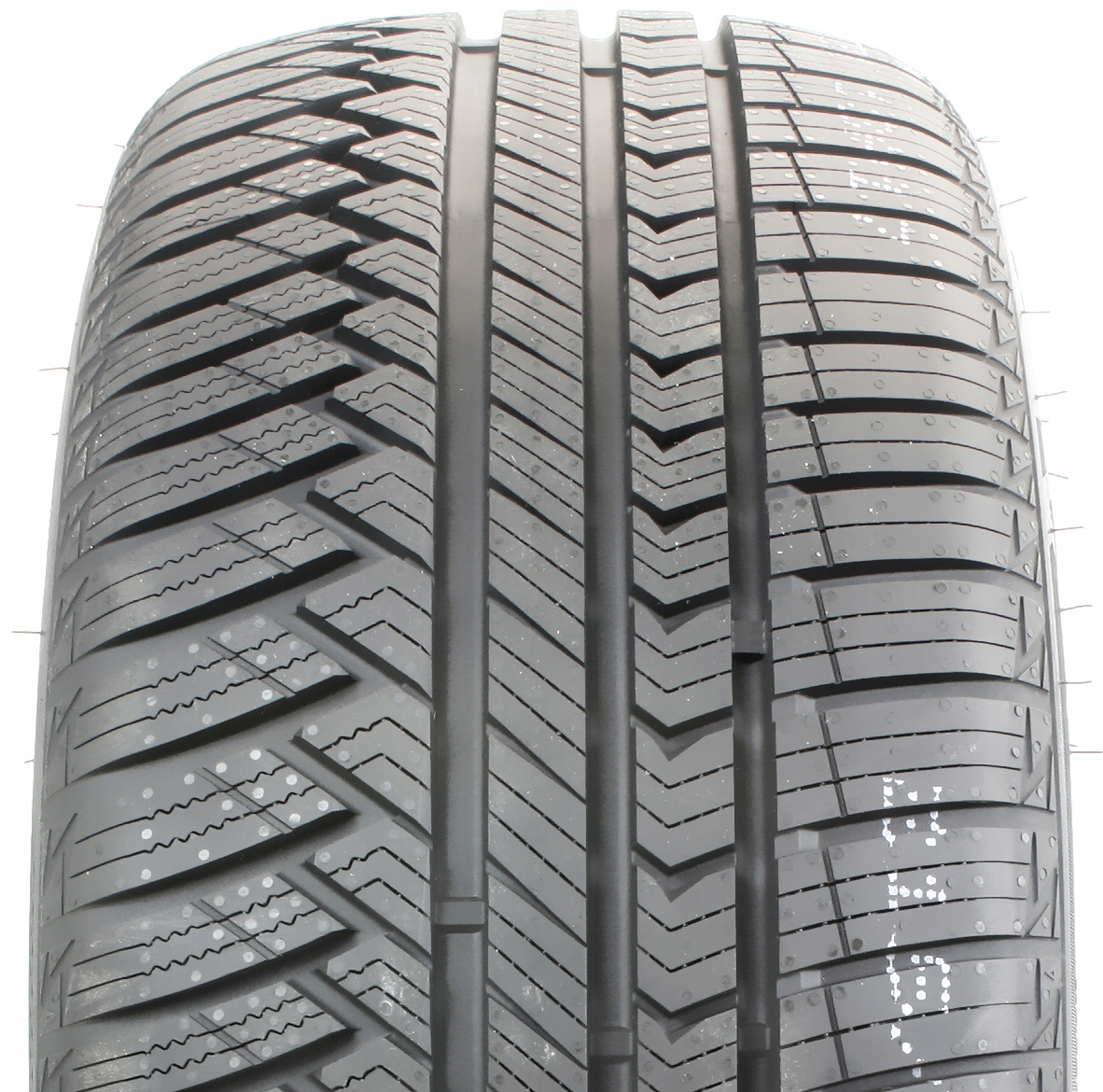 4 ВСЕСЕЗОННІ ШИНИ 215 / 50R17 SAILUN ATREZZO 4S