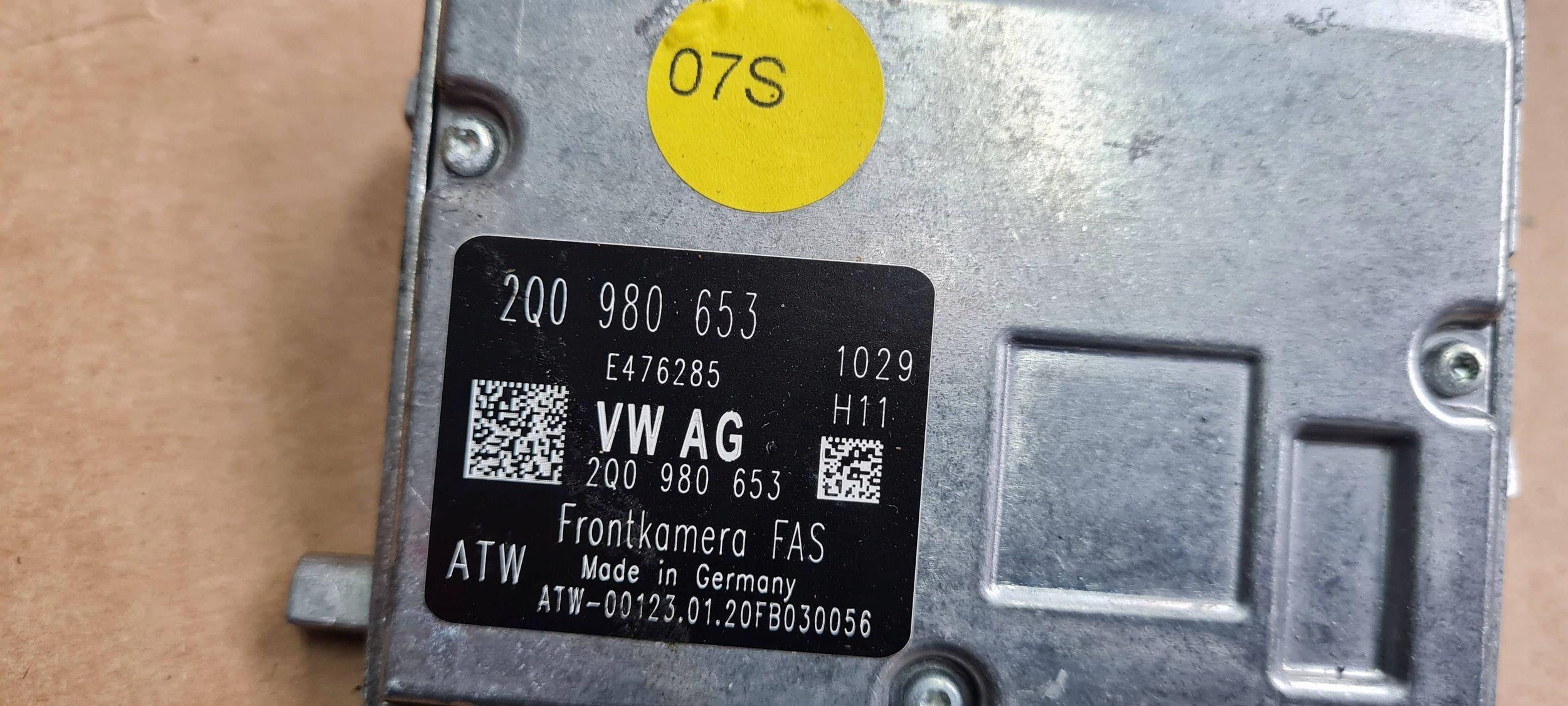Q3 83A KAMERA ASYSTENT windows CZOLOWEJ front 2Q0980653C VW AUDI