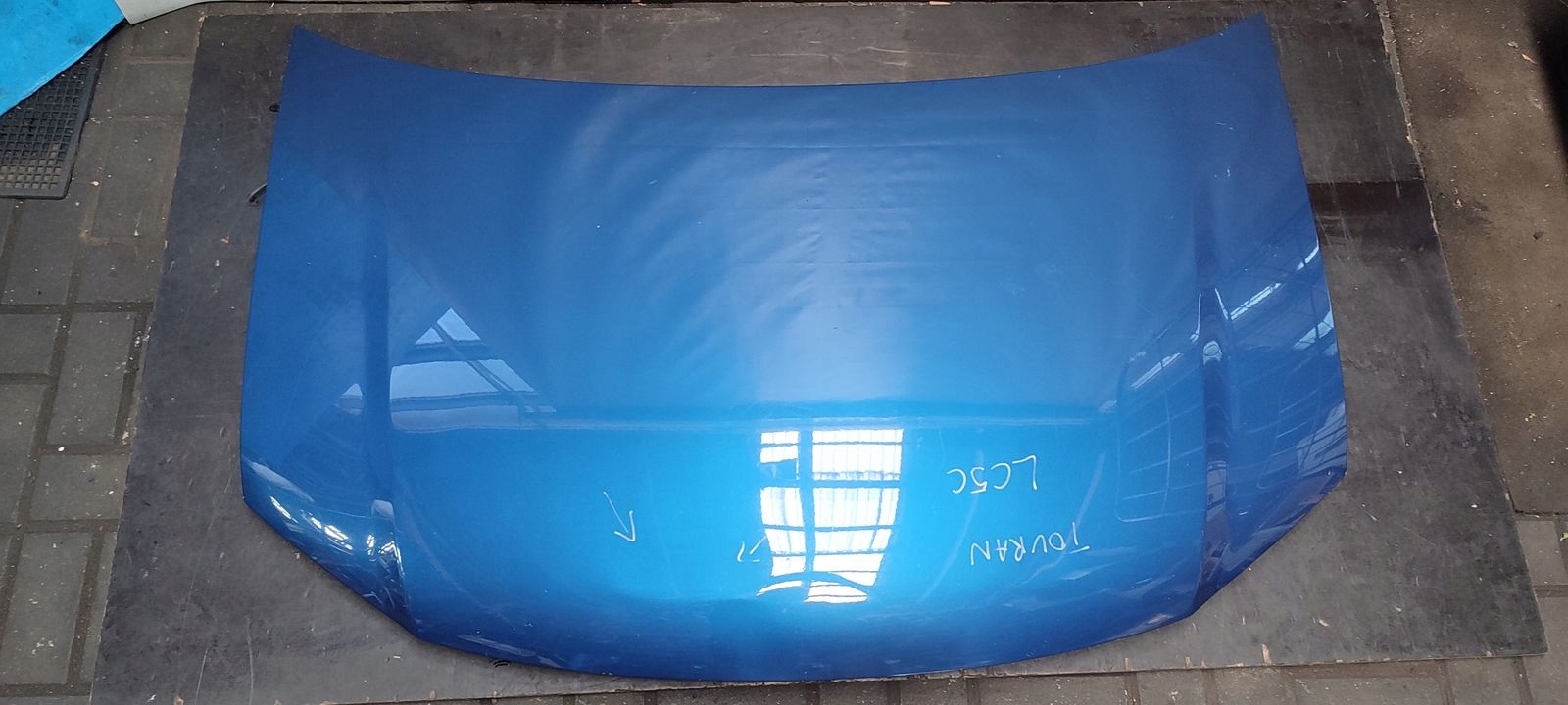 cofano VW Touran e LIFT 1,4 TSI LC5C