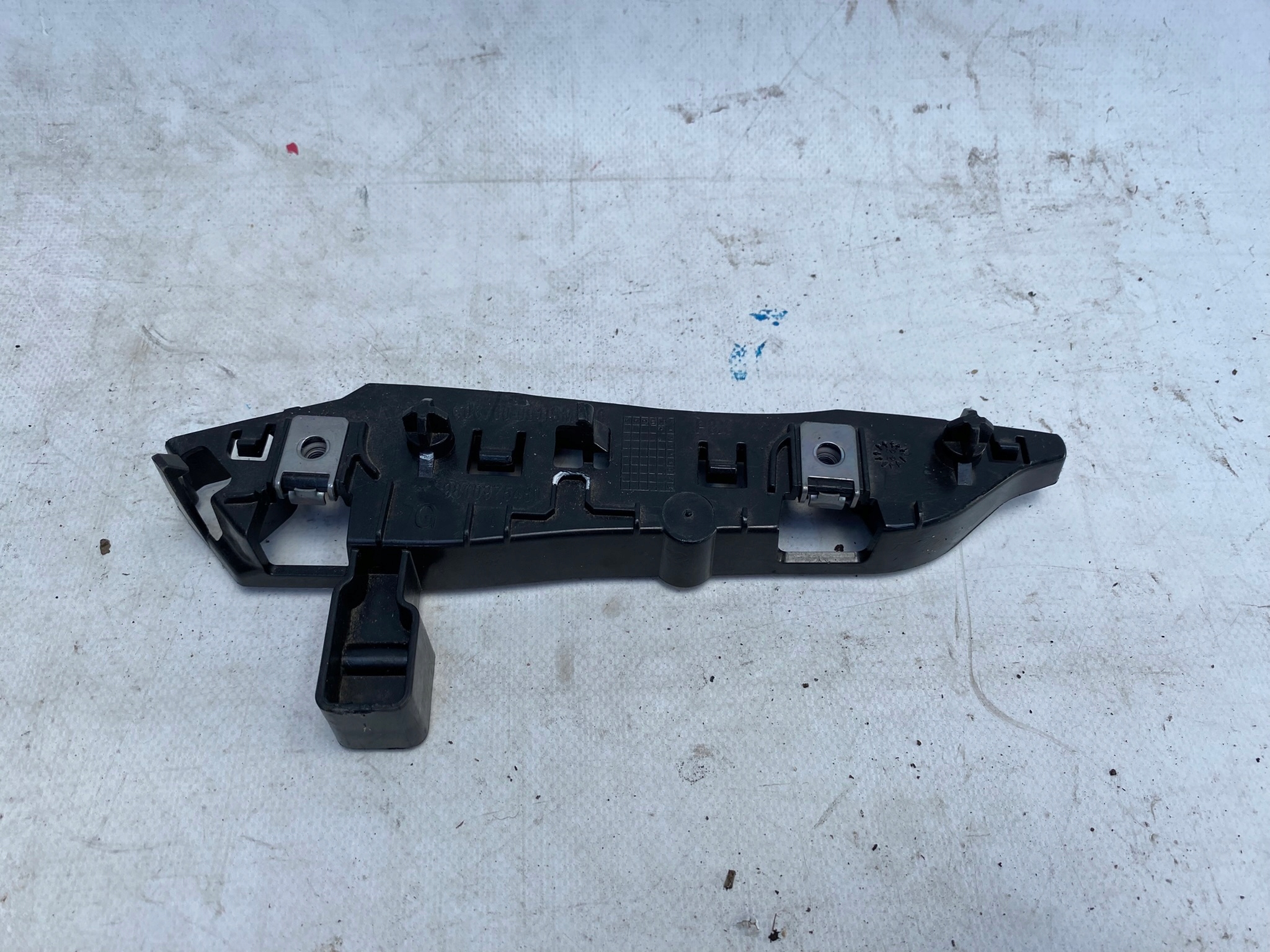 PEUGEOT 3008 5008 II 16- bumper bracket left front 9810975480