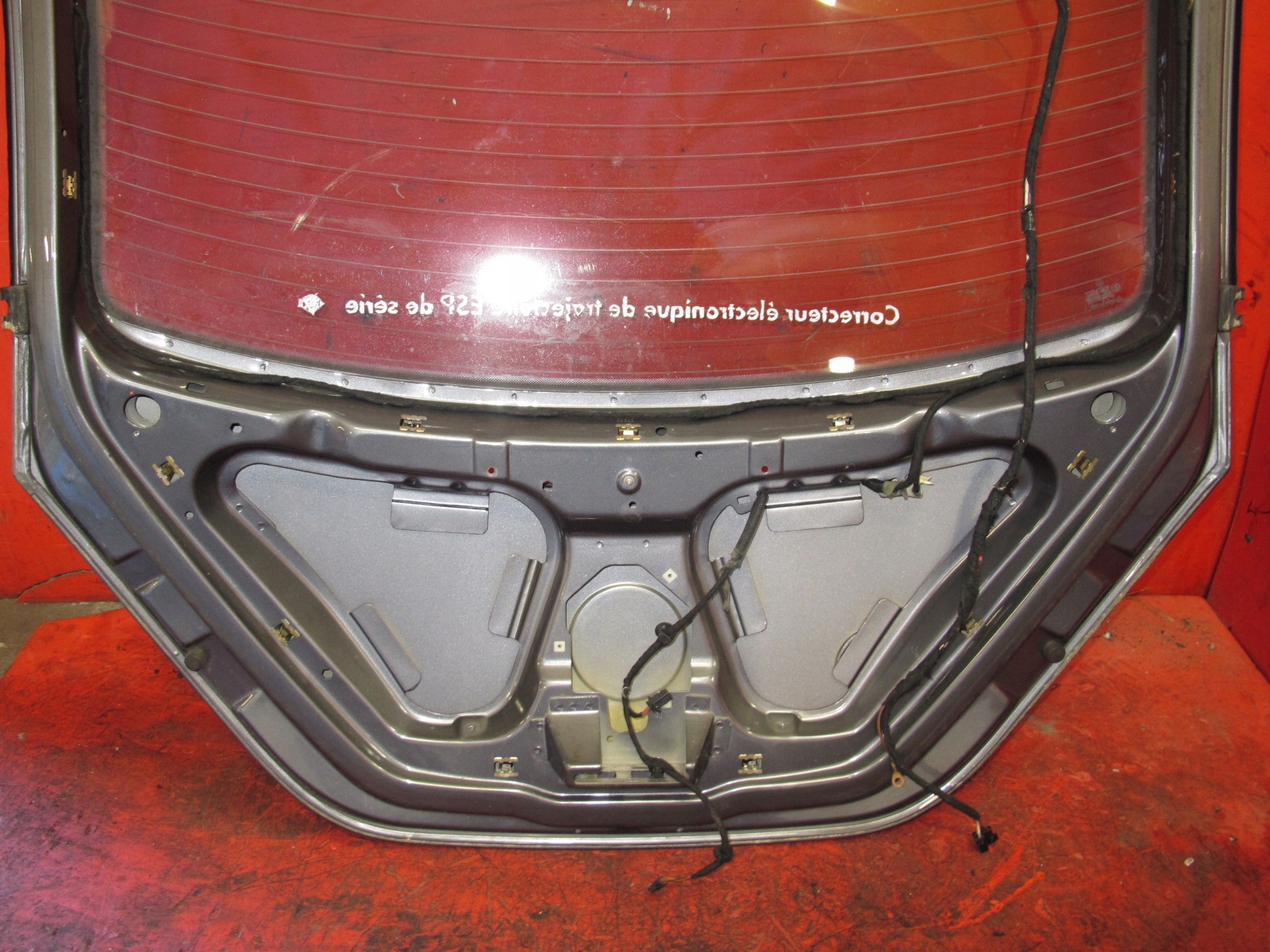 VW NEW BEETLE 1C trunk door boot window rear part LD7X
